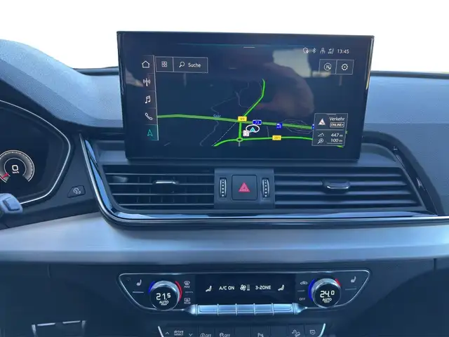 Audi Q5 view 14