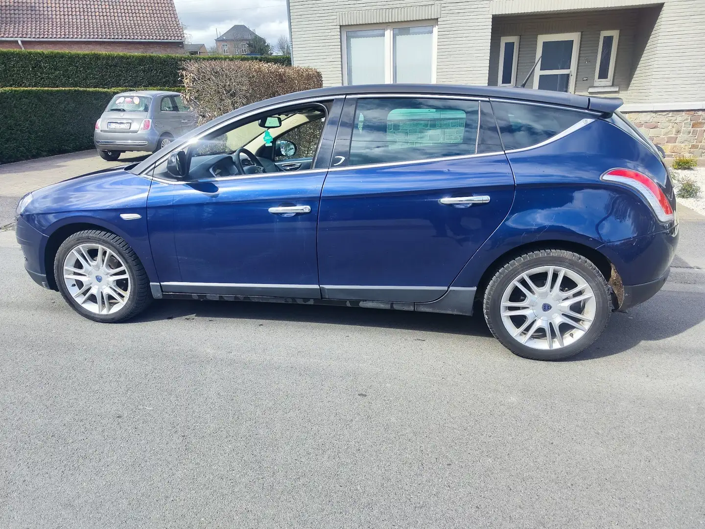 Lancia Delta 1.6jtd clim cuir contrôle technique ok - 1