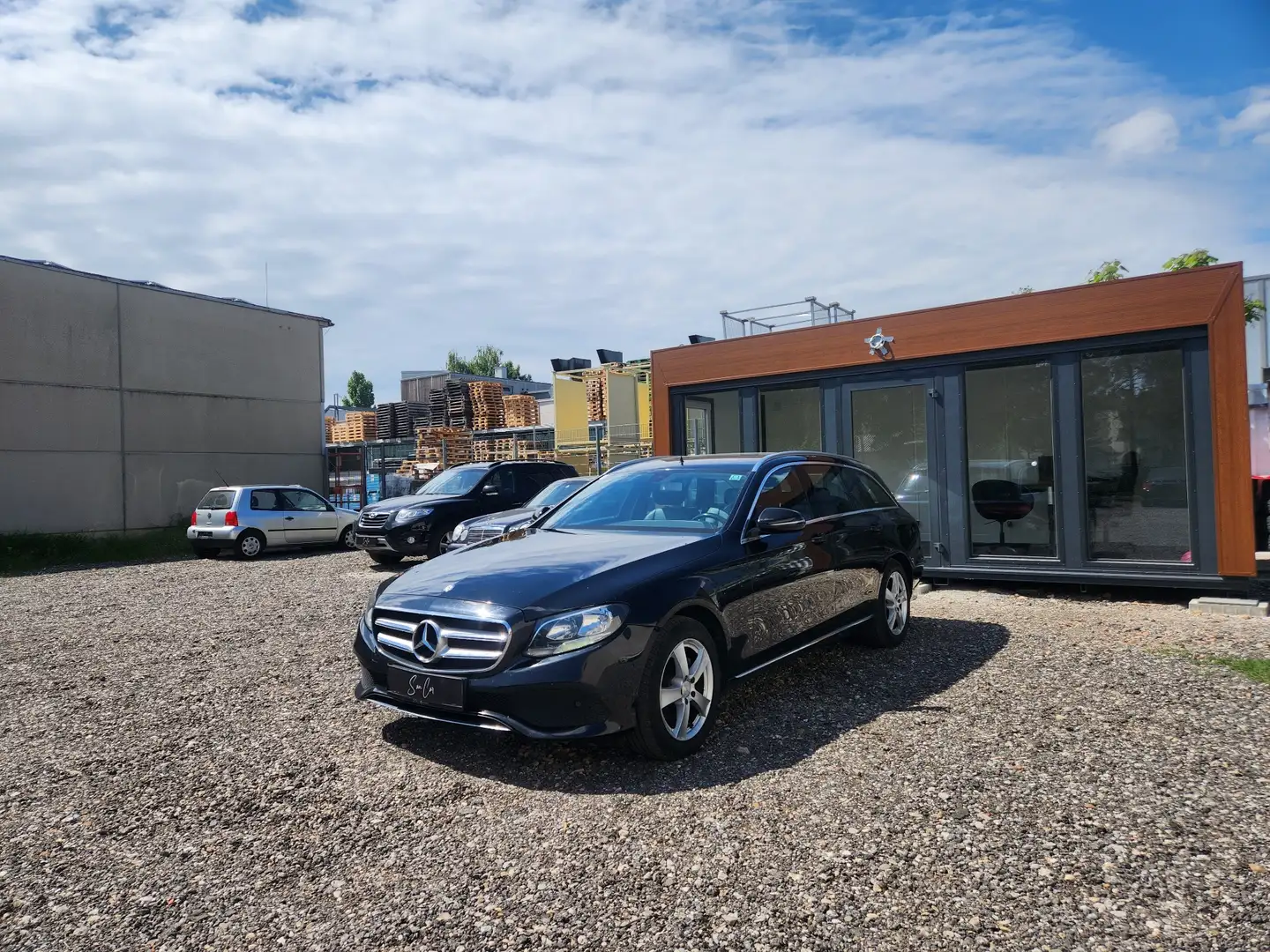 Mercedes-Benz E 200 E 200 d (213.213) Schwarz - 1