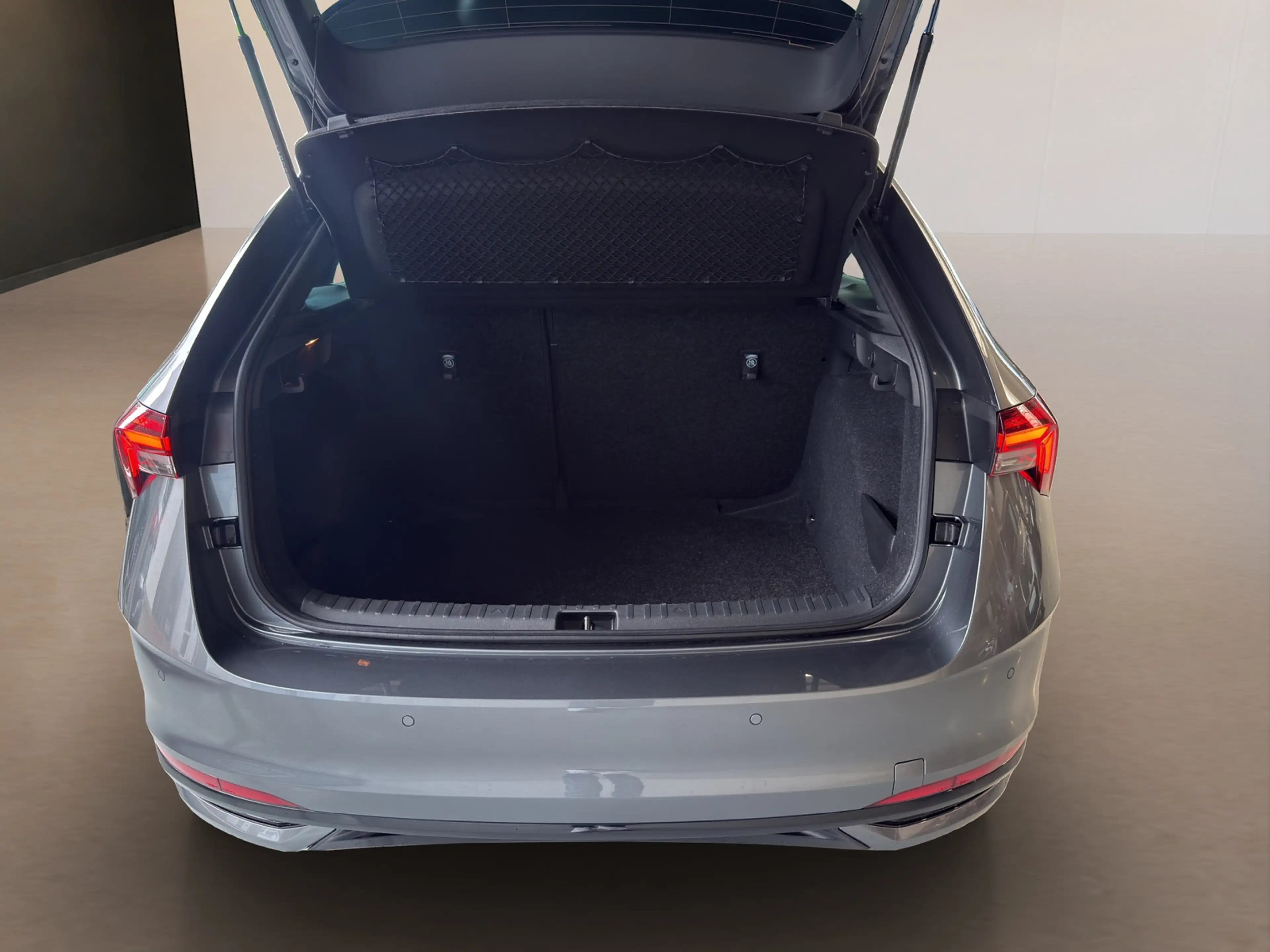 Skoda Scala Monte Carlo Sport Autom., *LED *Pano *ACC *Kamera — photo 13