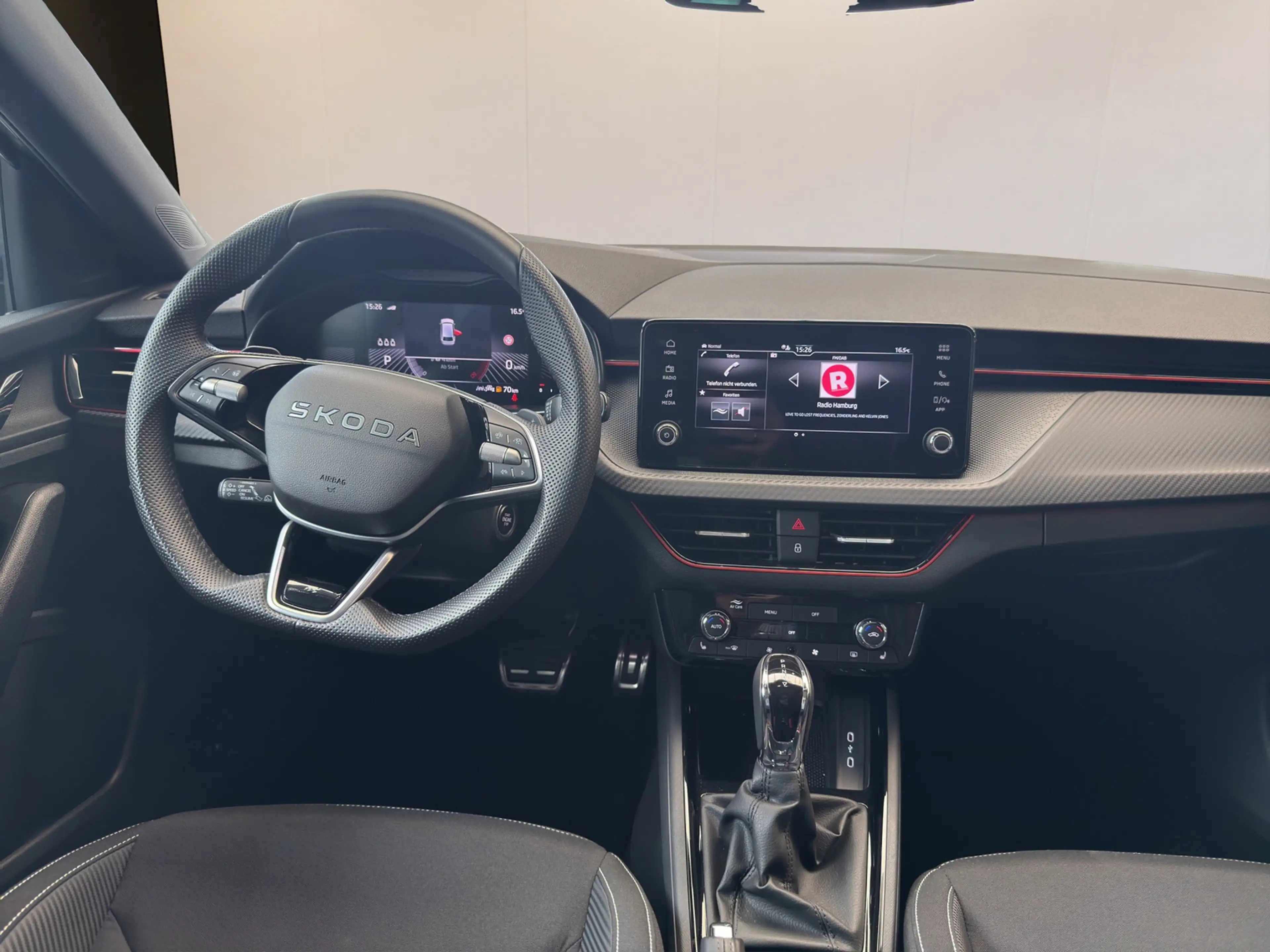 Skoda Scala Monte Carlo Sport Autom., *LED *Pano *ACC *Kamera — photo 11