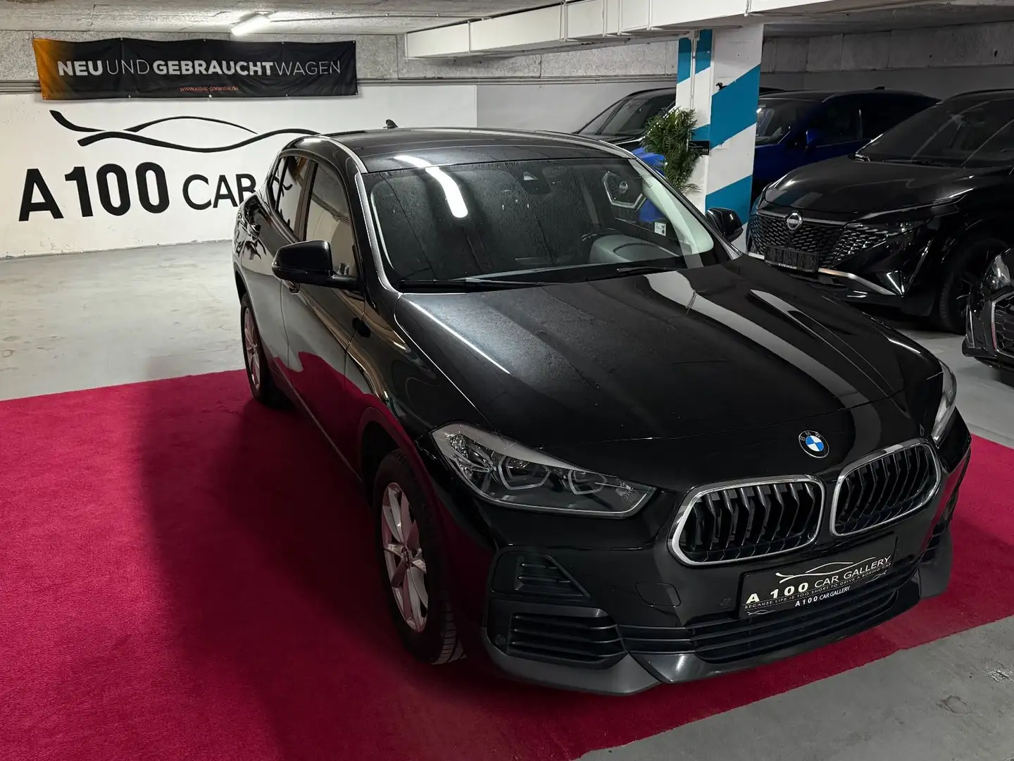 BMW X2 sDrive18d Advantage*PDC*LED*AHK* Noir - 1