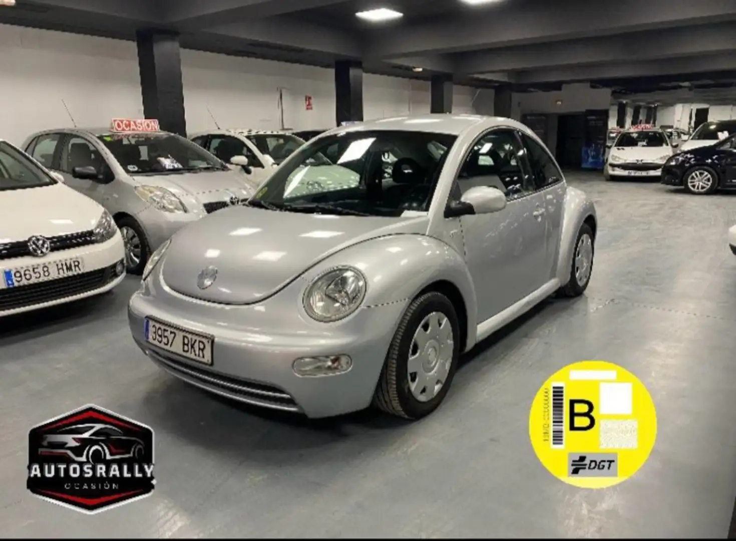 Volkswagen Beetle 1.6 Gri - 1