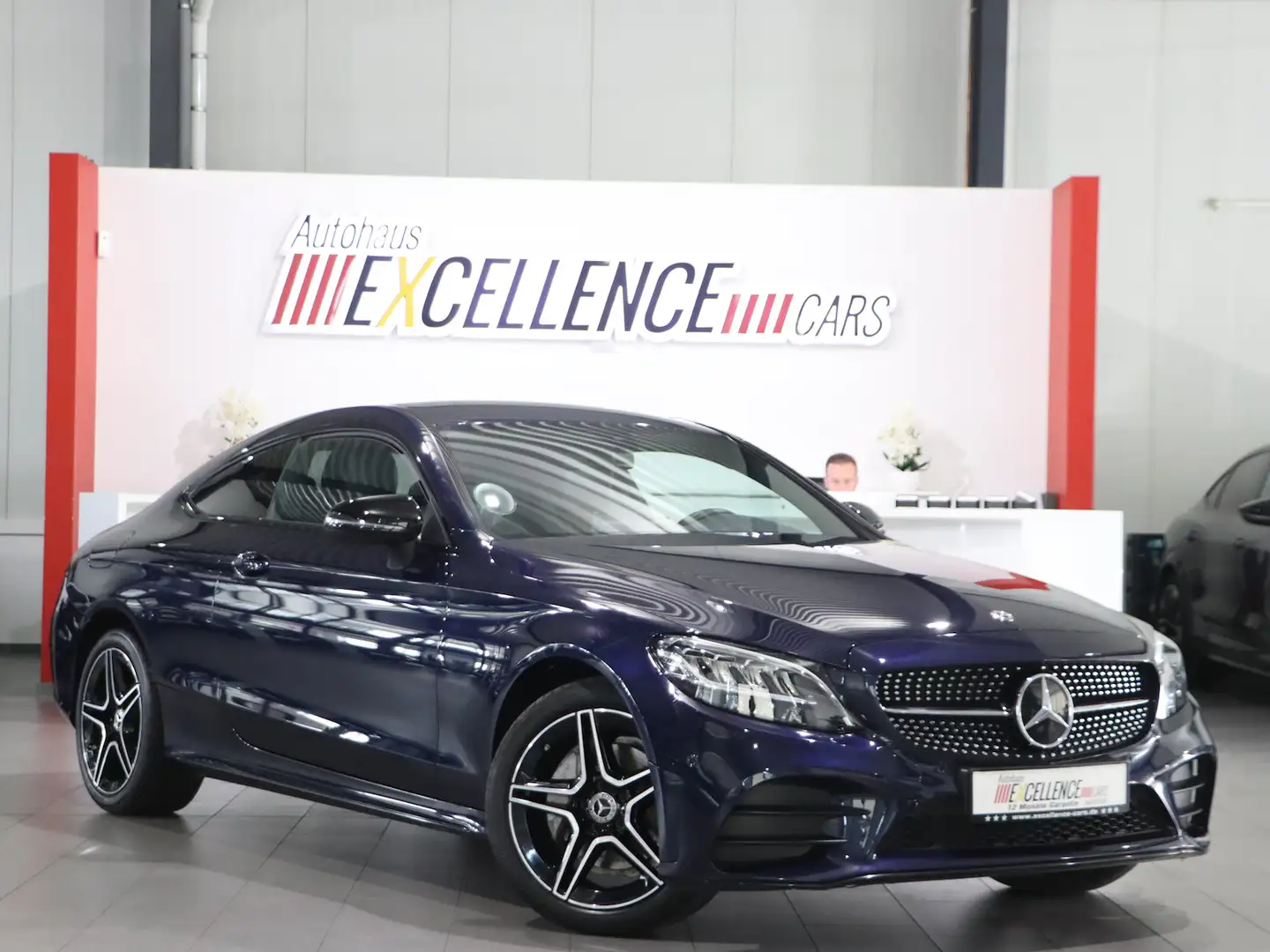 Mercedes-Benz C 180 COUPE AMG-LINE SPORT BLACK / MATRIX-LED Blau - 1