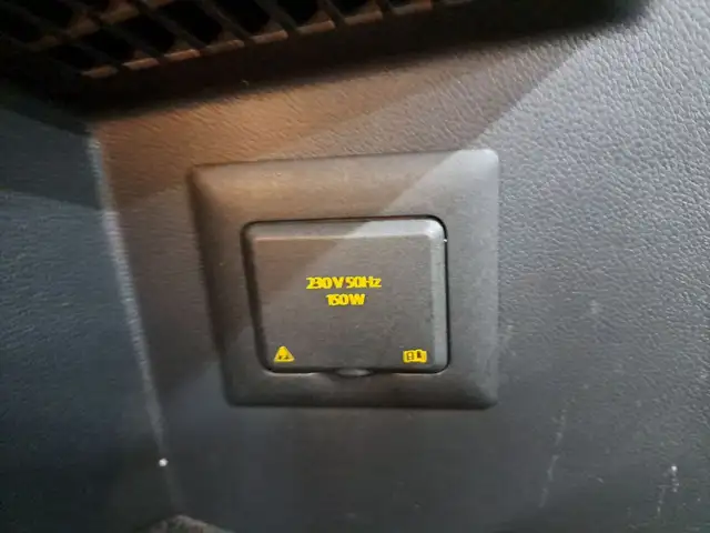 Volkswagen Tiguan view 8