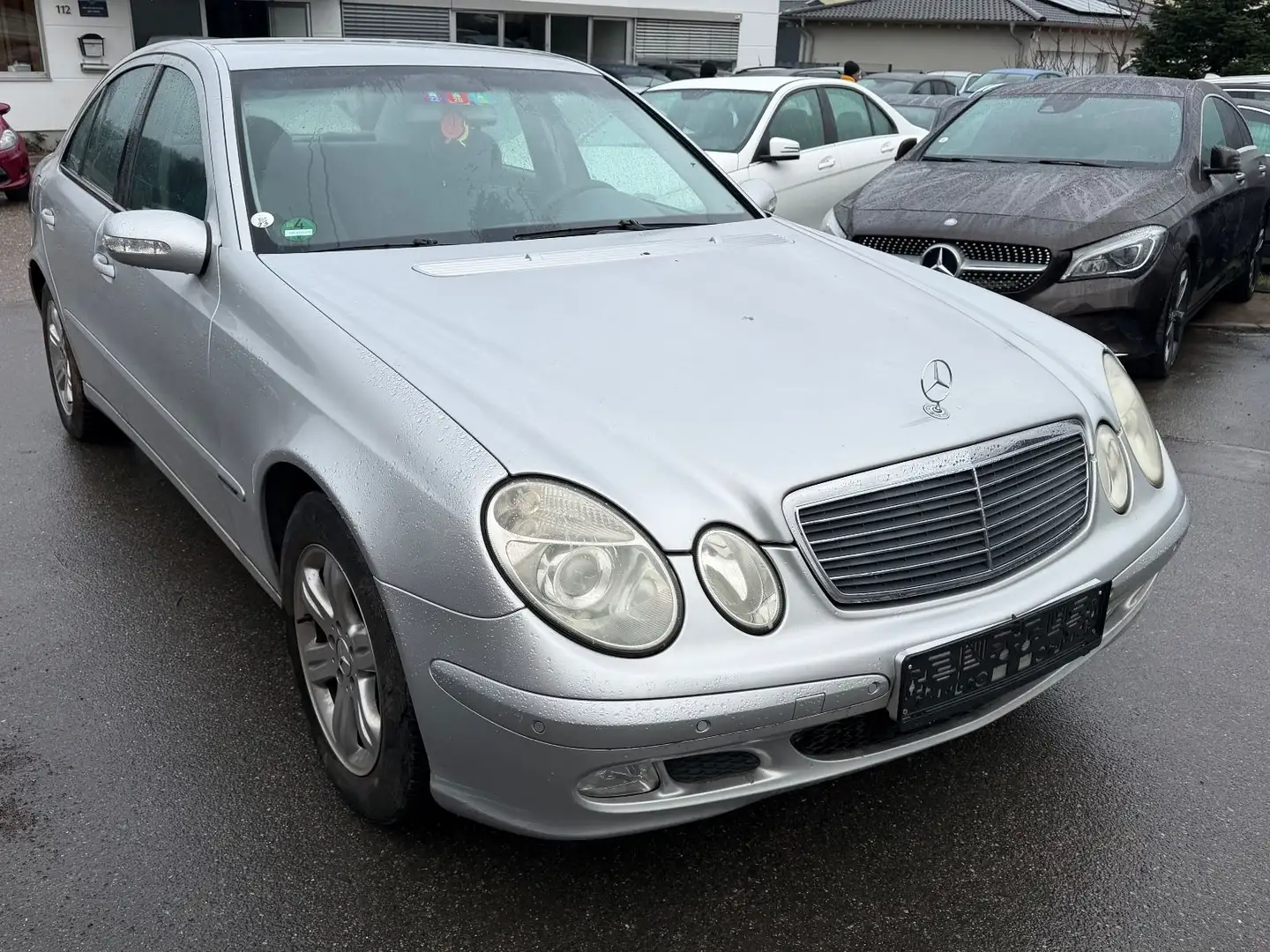 Mercedes-Benz E 220 E Limousine E 220 CDI*110KW*Automatik* Grau - 1