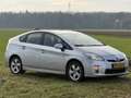 Toyota Prius (Hybrid) - thumbnail 3