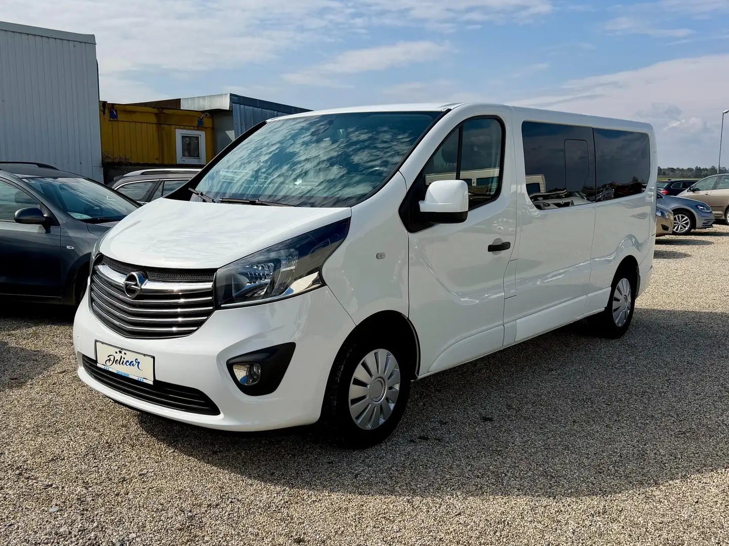 Opel Vivaro 9sitze Combi+ L2H1  2,9t Weiß - 2