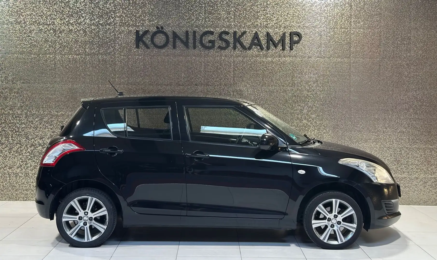 Suzuki Swift Club 4x4  * TÜV & SERVICE NEU * Schwarz - 2