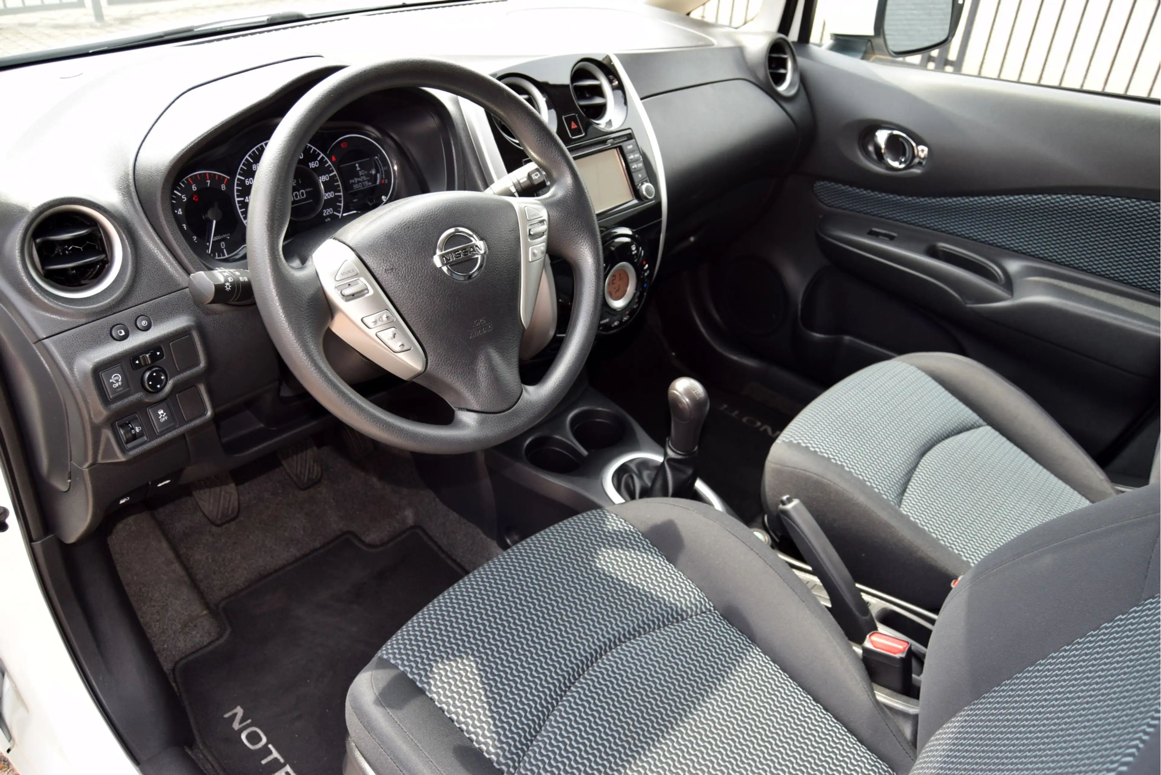 Nissan Note 1.2 Connect Edition — photo 13