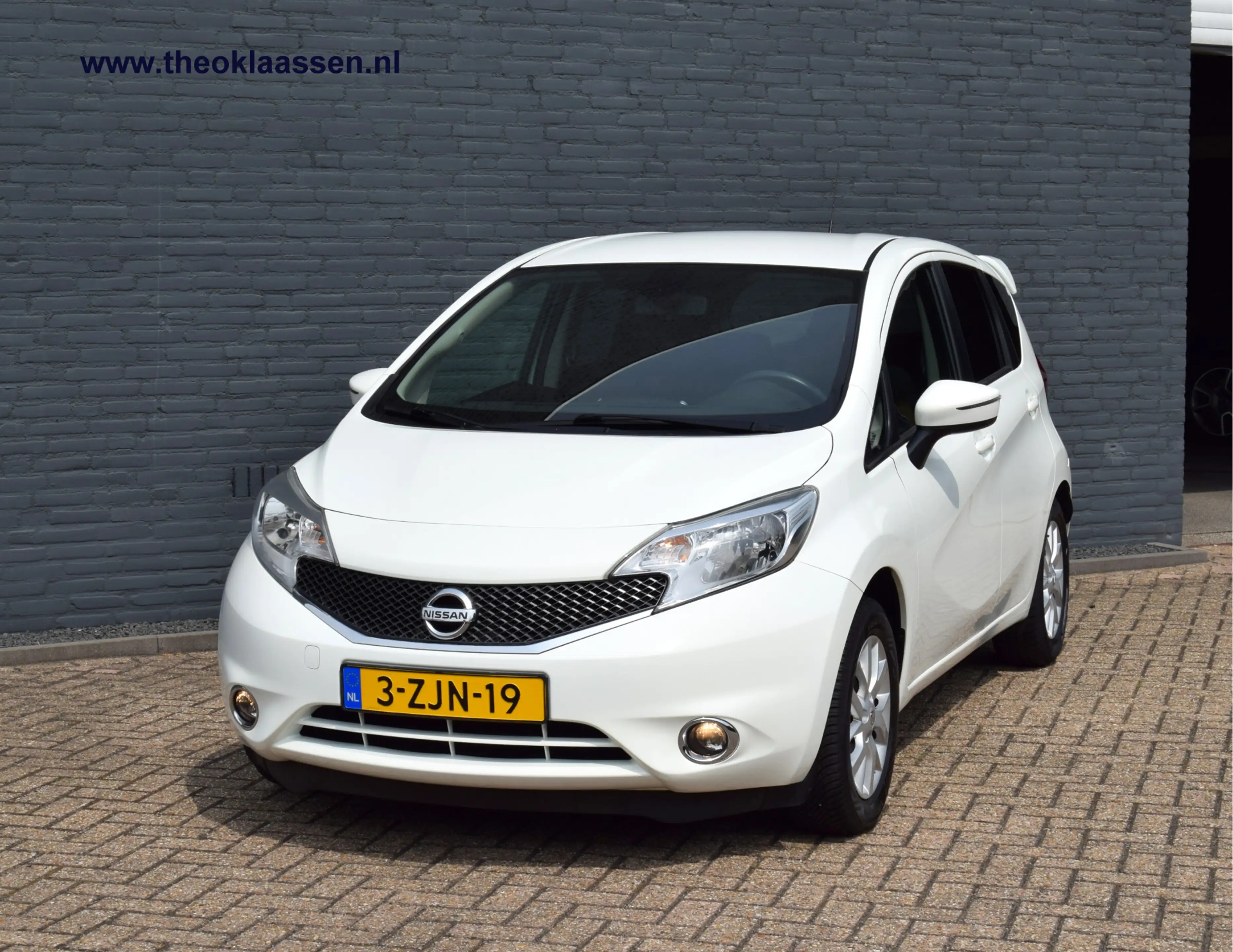 Nissan Note 1.2 Connect Edition — photo 2
