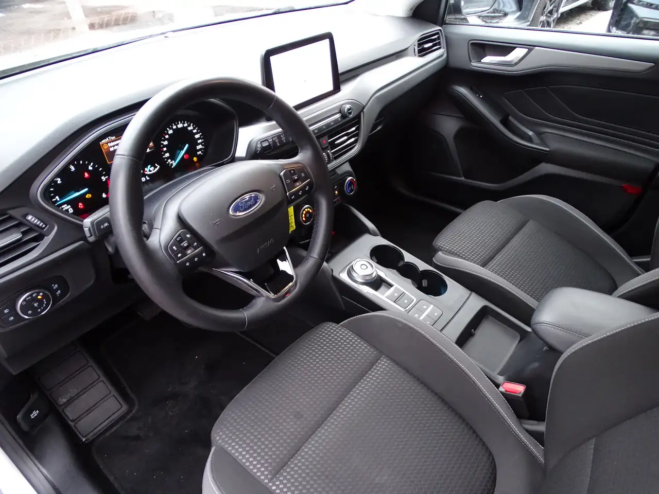 Ford Focus 1.5 Eco Blue Cool & Connect Automatik, миниатюра 10