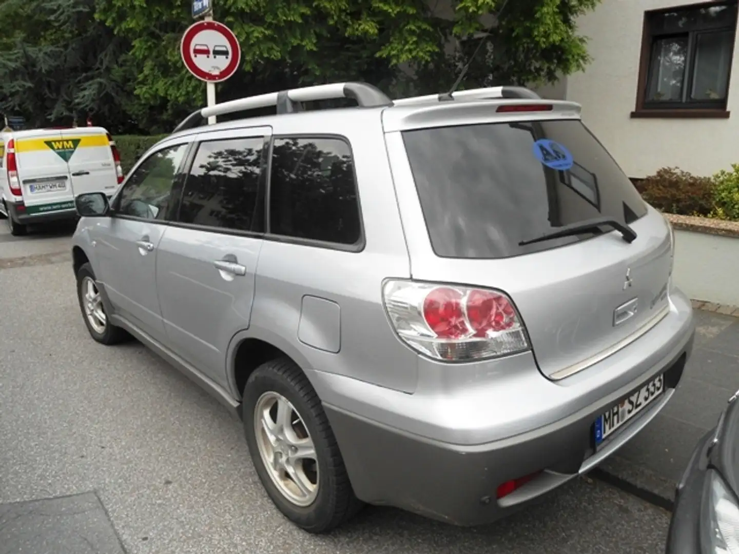 Mitsubishi Outlander Outlander 2.0 Comfort Silber - 2