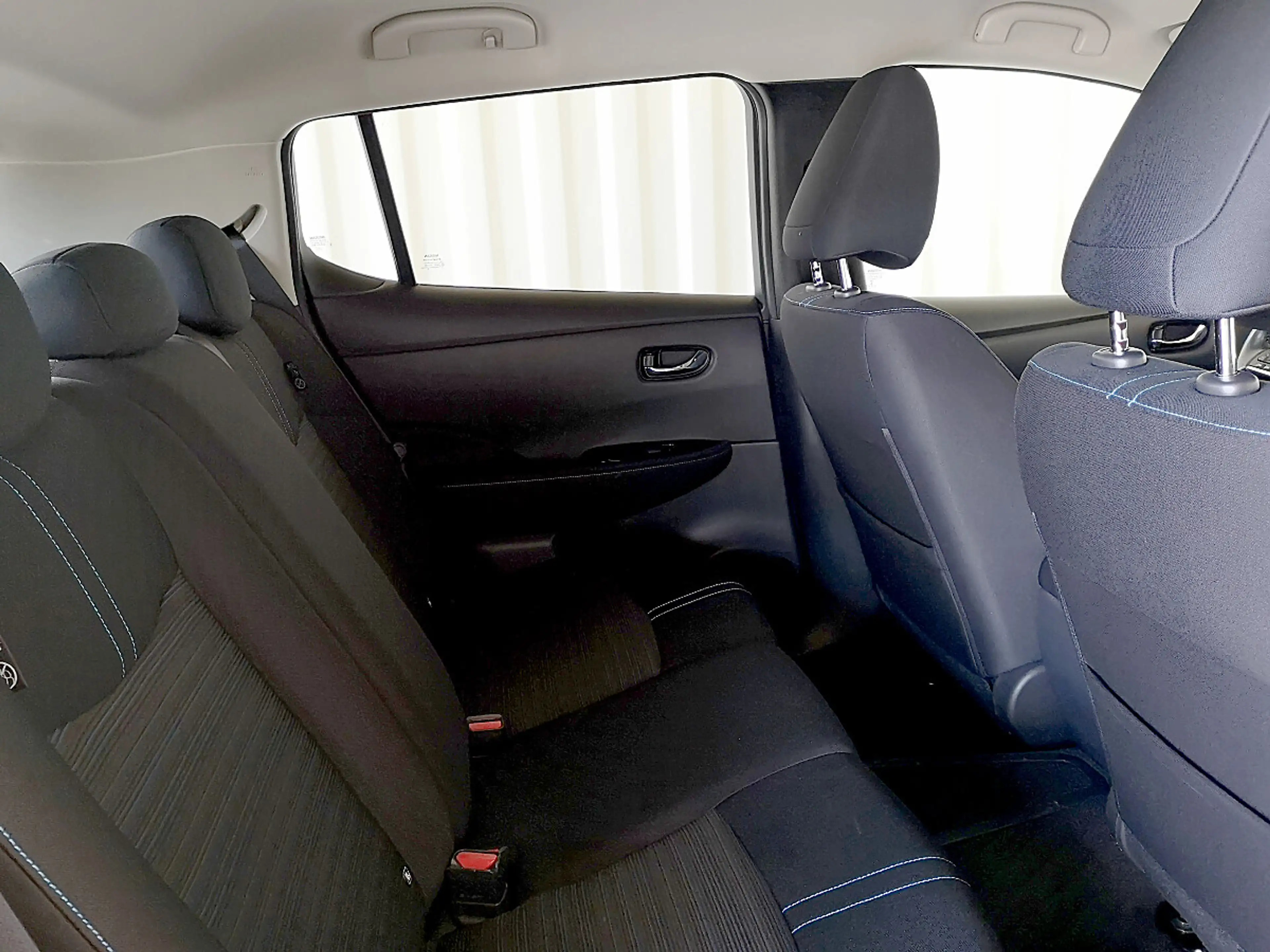 Nissan Leaf e Acenta 40kWh — photo 11