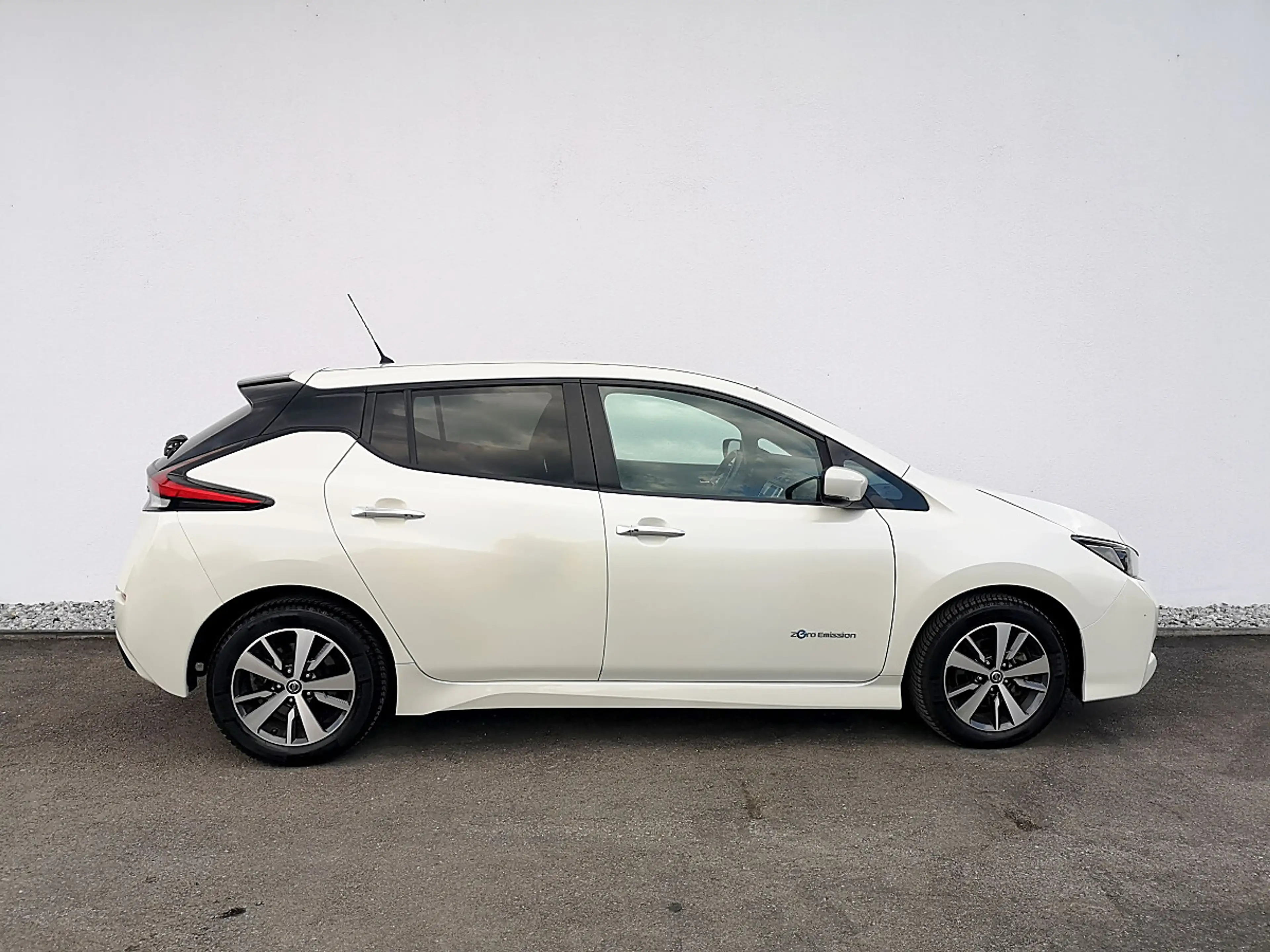 Nissan Leaf e Acenta 40kWh — photo 9
