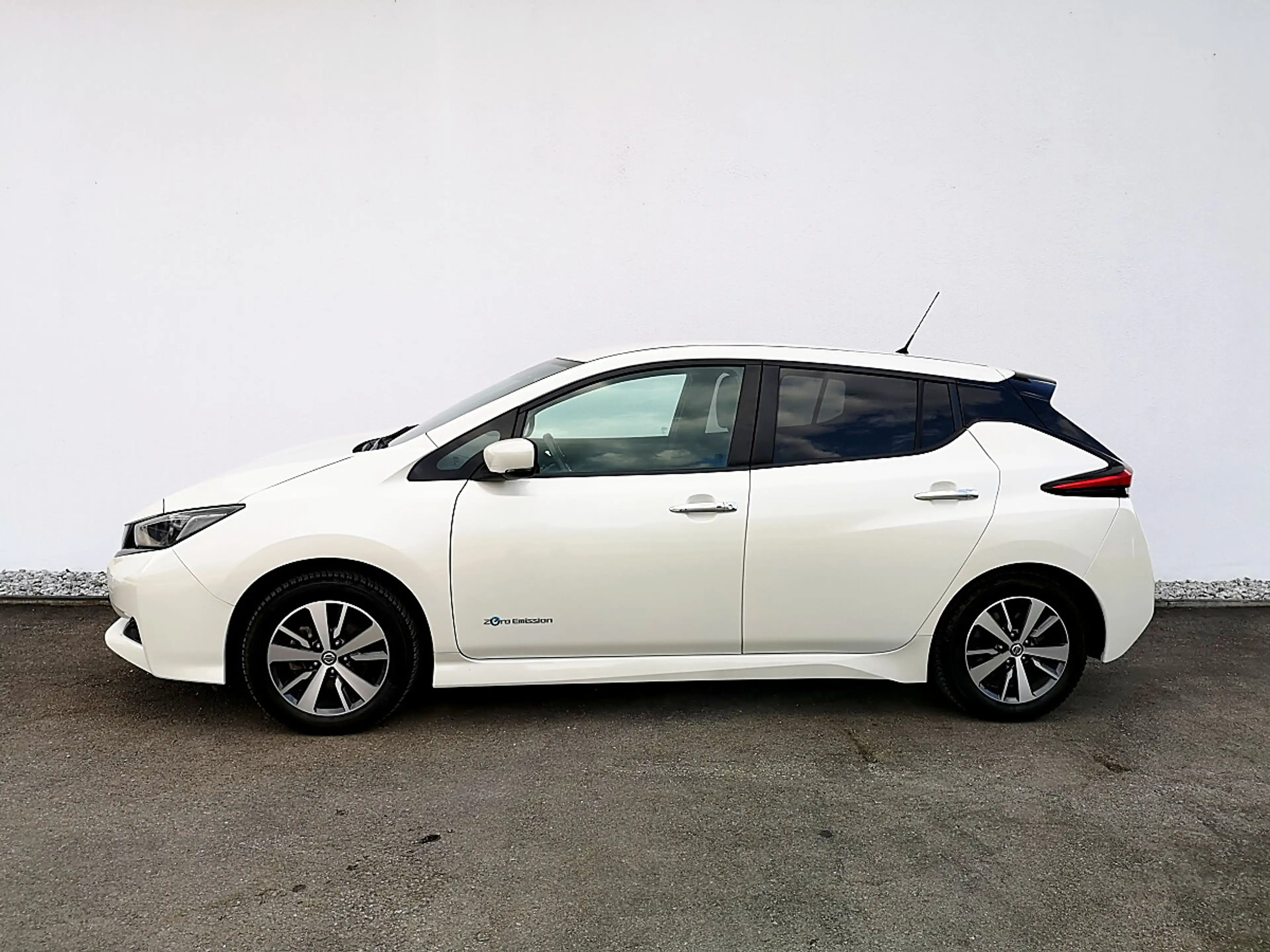 Nissan Leaf e Acenta 40kWh — photo 6