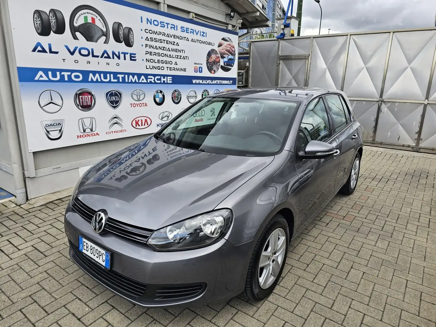 Volkswagen Golf 1.4 TSI 122CV 5p. Comfortline Gris - 1