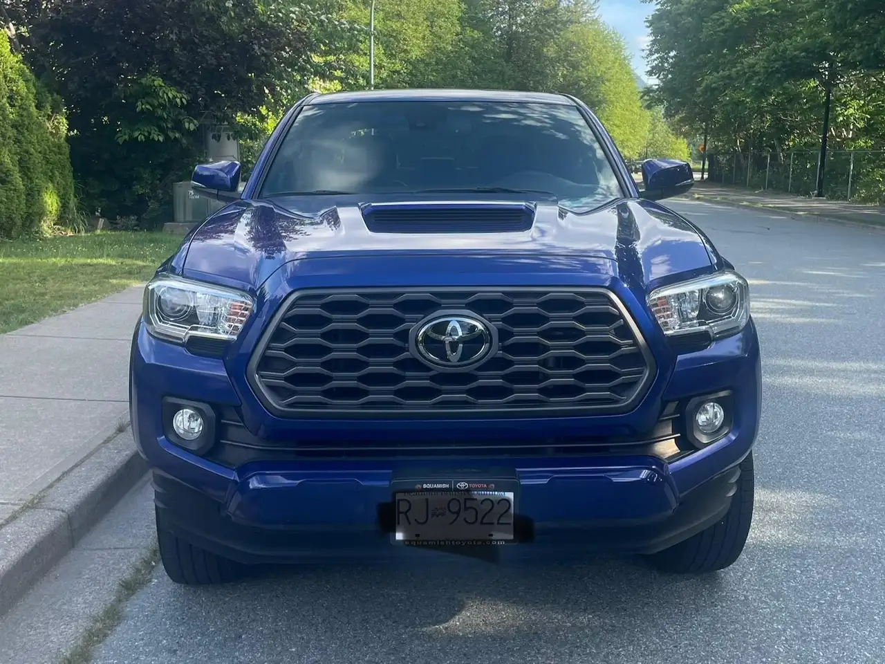 Toyota Tacoma снимка Toyota Tacoma