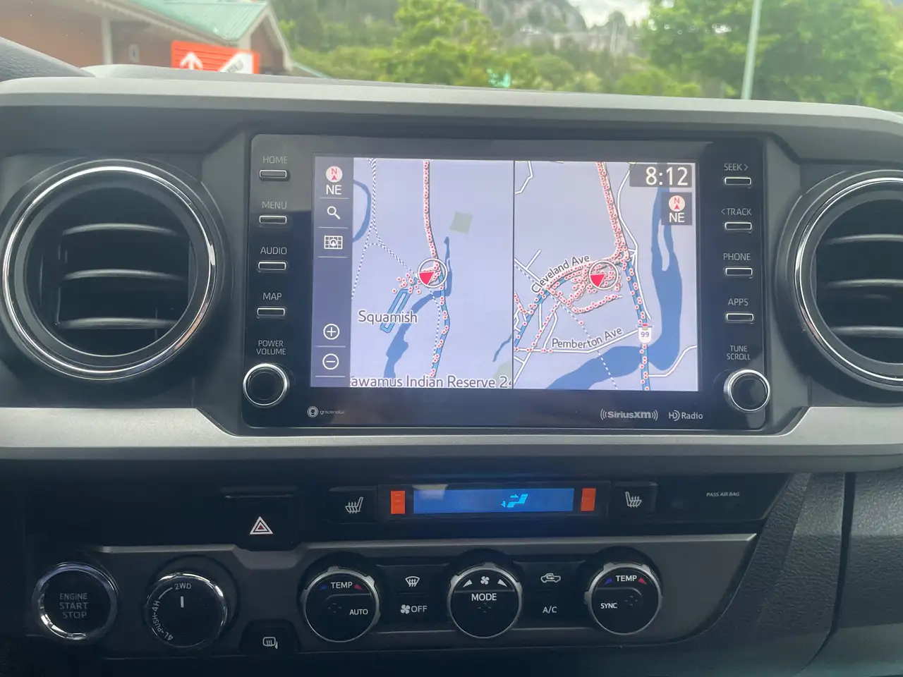 Toyota Tacoma снимка Toyota Tacoma