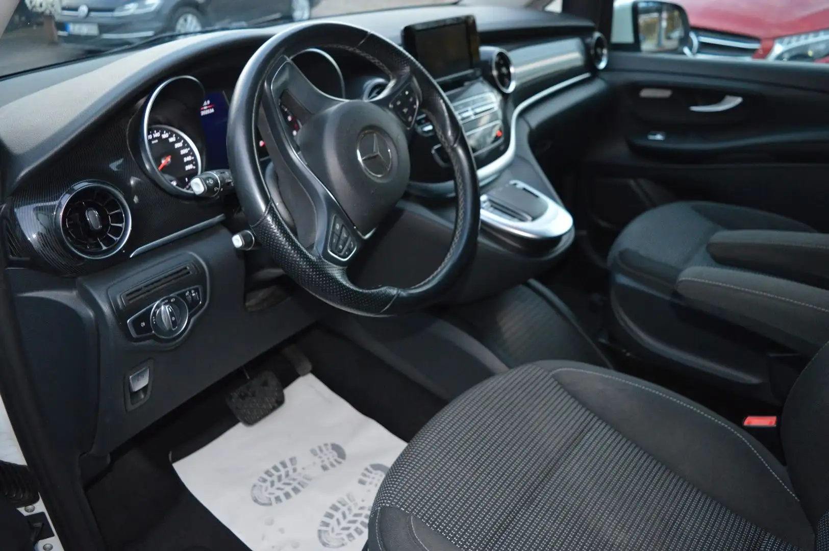 Mercedes-Benz V 220 d RISE kompakt Blanc - 2