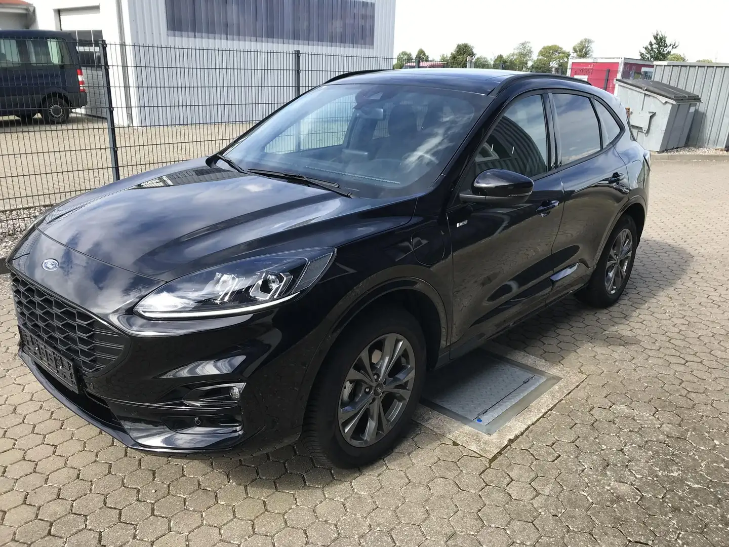 Ford Kuga 2.5 Duratec Plug-in-Hybrid PHEV ST-Line (EURO 1... Schwarz - 1