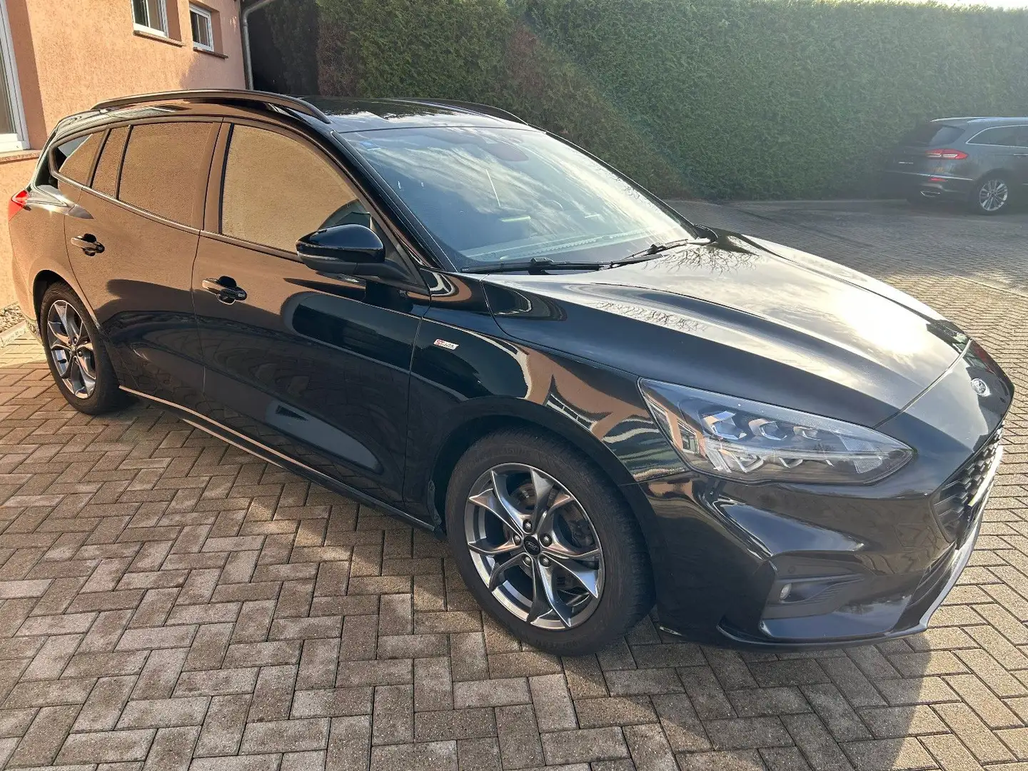 Ford Focus Turnier ST-Line 8-fach bereift Noir - 2