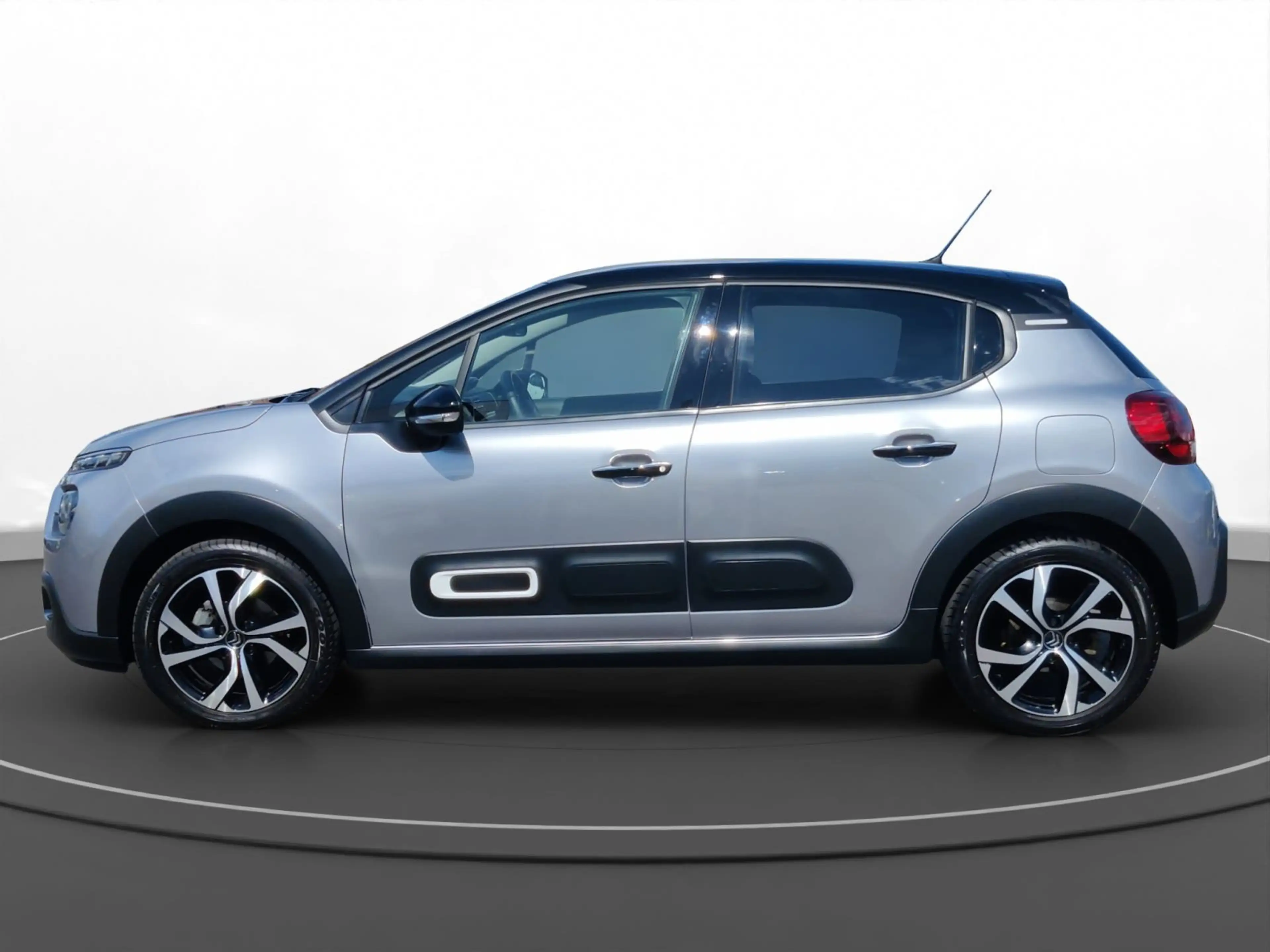 Citroen C3 PT110 EAT6 Shine Pack Kamera PDC SHZ Keyless — photo 17