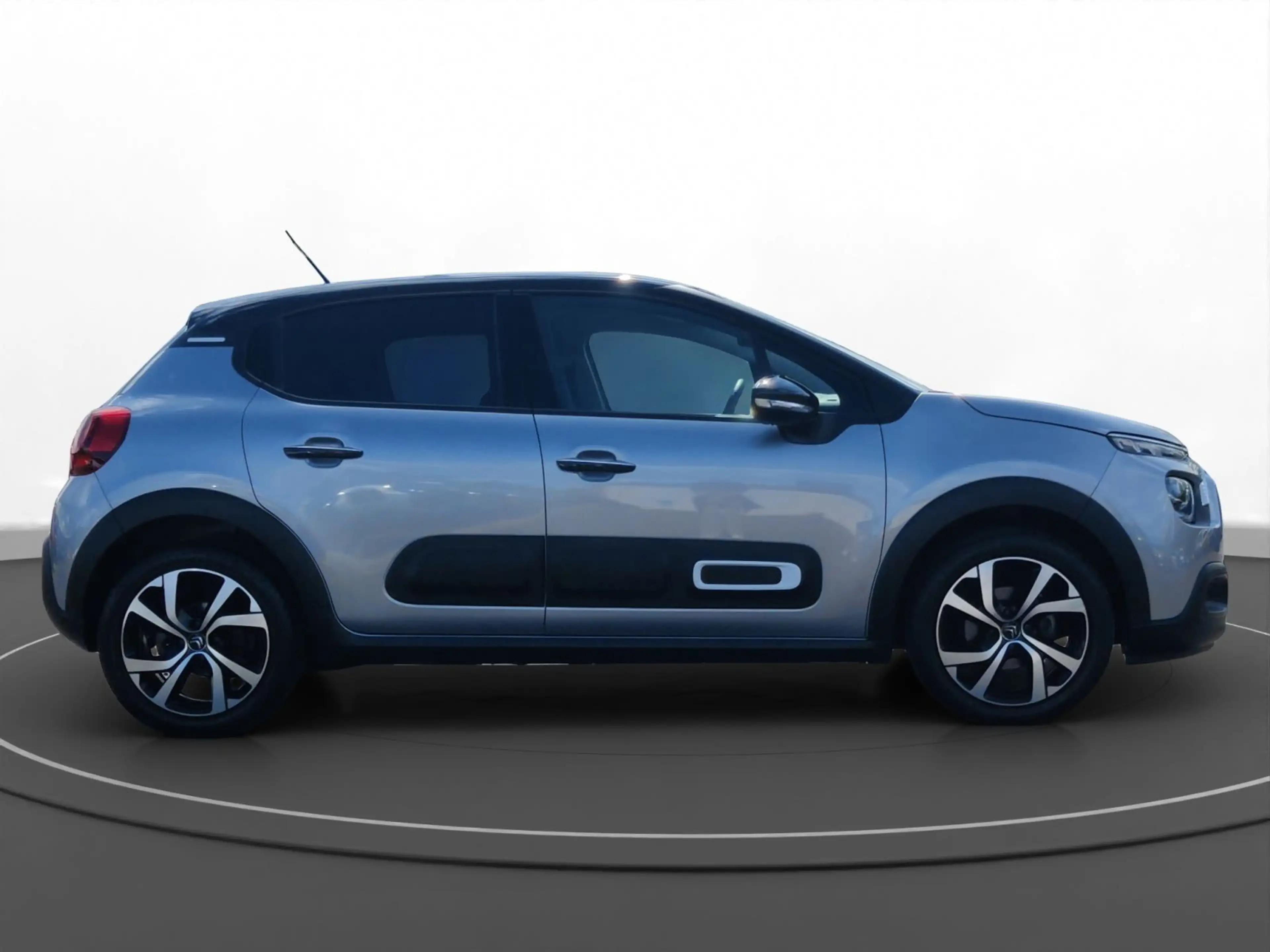 Citroen C3 PT110 EAT6 Shine Pack Kamera PDC SHZ Keyless — photo 4