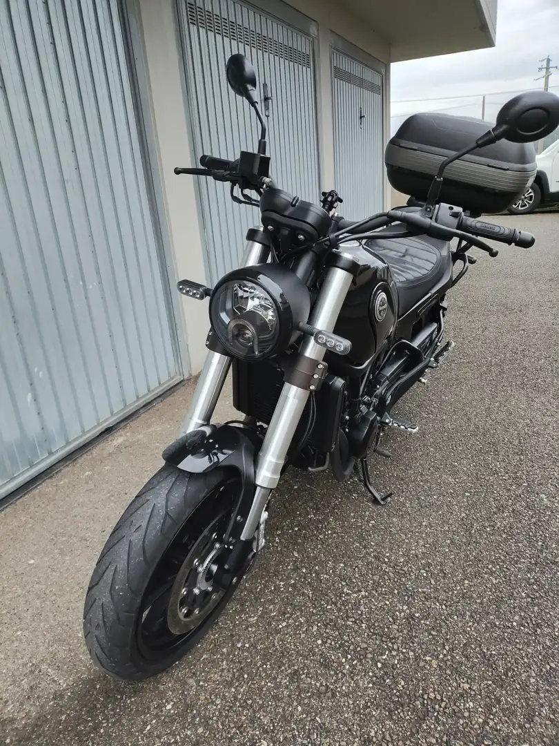 Benelli Leoncino Naked 500 cc Černá - 1