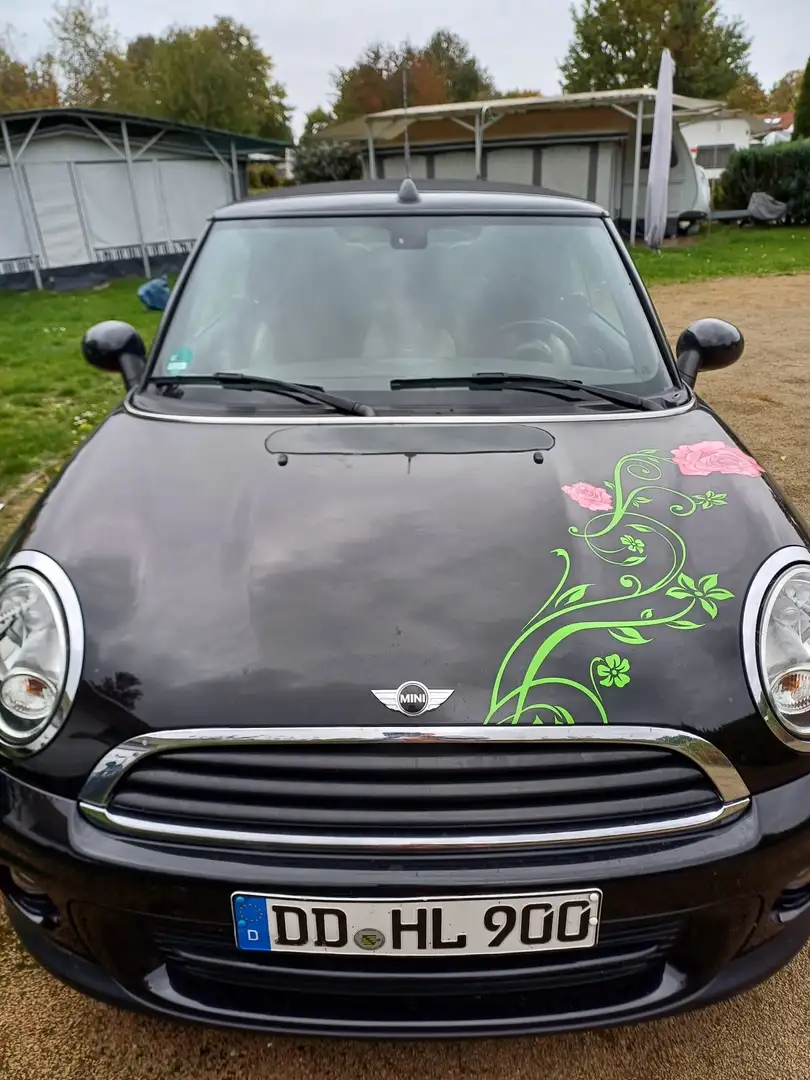 MINI One Cabrio One Schwarz - 1