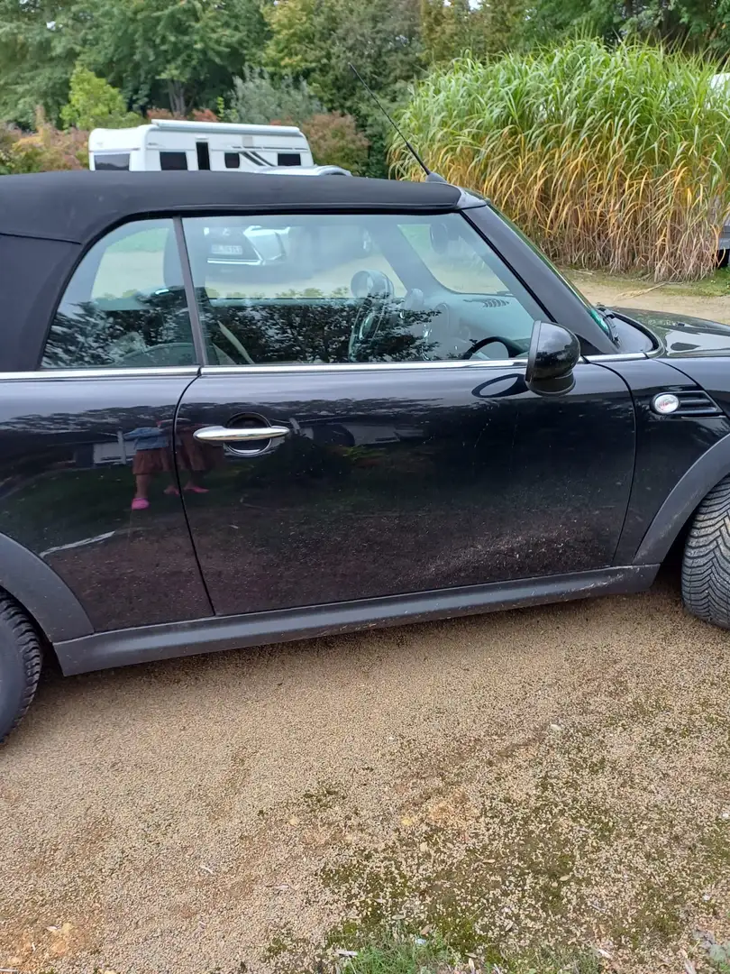 MINI One Cabrio One Schwarz - 2
