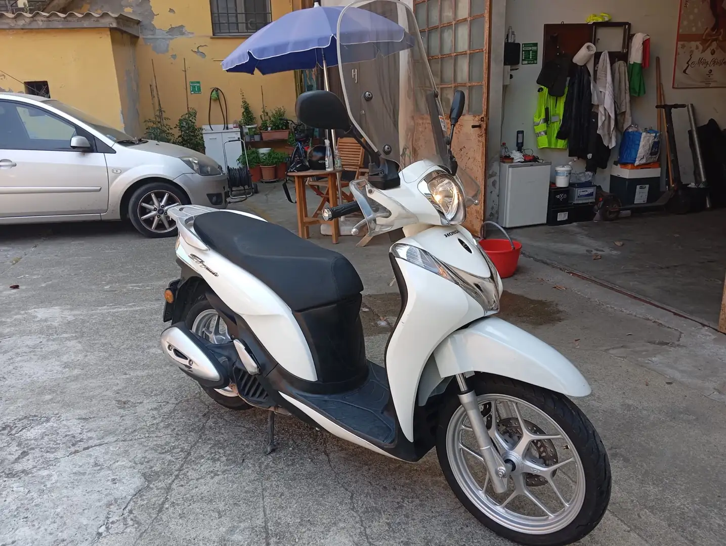 Honda SH 125 mode Blanc - 2