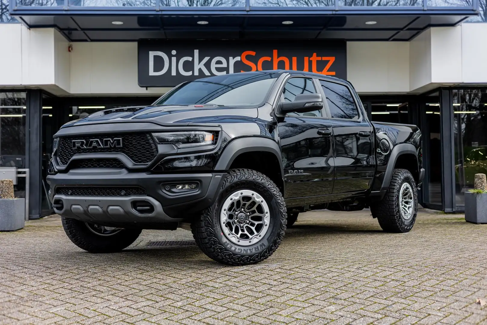 Dodge RAM 1500 6.2 V8 4x4 Crew Cab TRX full options! Negro - 1