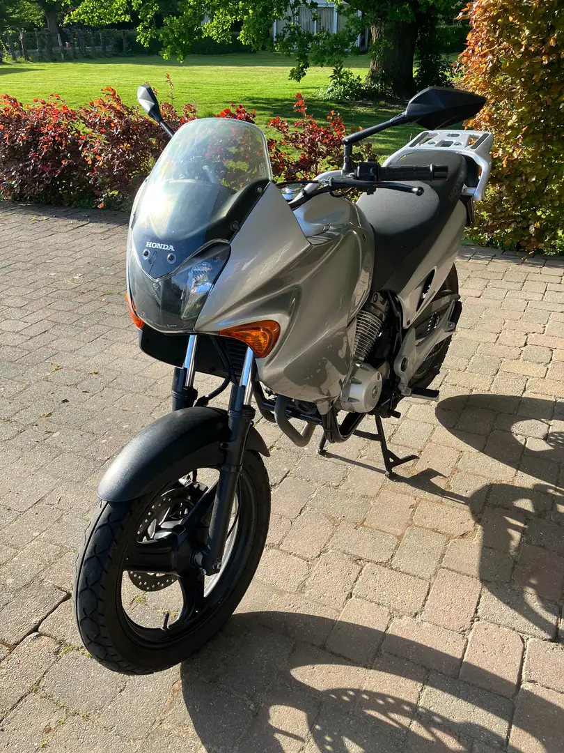 Honda Varadero 125 Argent - 1