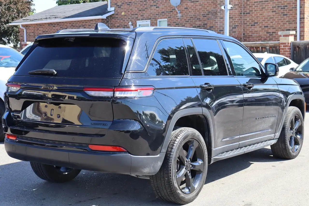 Jeep Grand Cherokee снимка Jeep Grand Cherokee