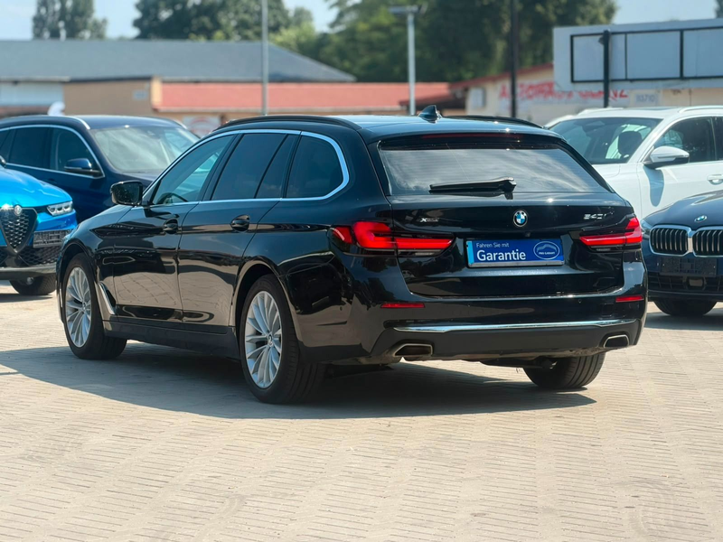 BMW 540 i Touring xDrive LuxuryLine HUD*ACC*LED*Navi — photo 3