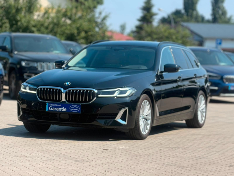 BMW 540 i Touring xDrive LuxuryLine HUD*ACC*LED*Navi