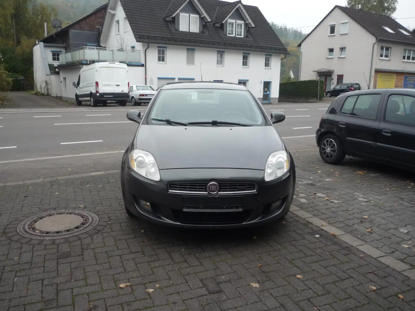 Fiat Bravo 1.4 16V T JET Dynamic (88kW) Grau - 1
