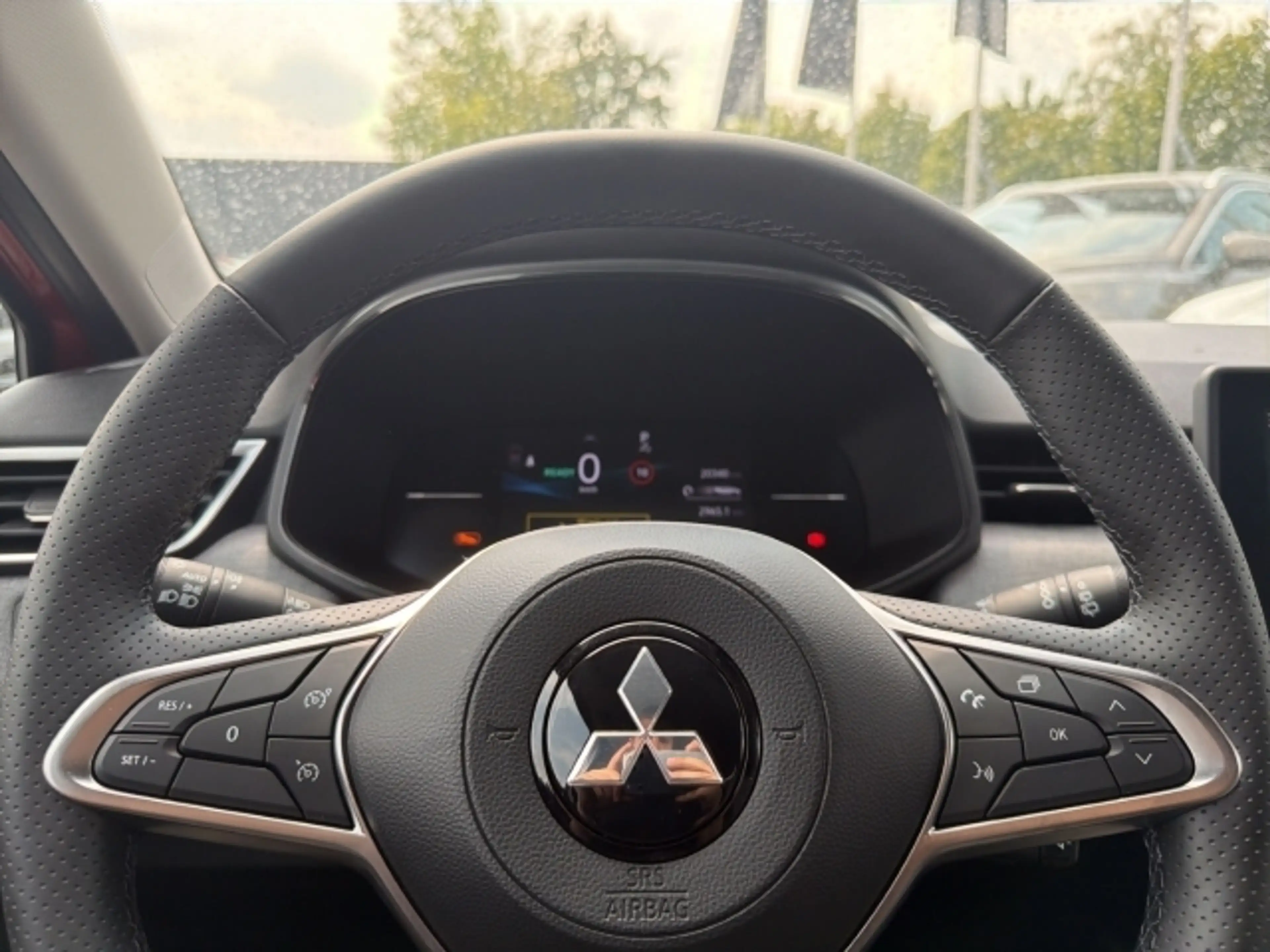 Mitsubishi Colt Plus 1.6 HEV Kamera Sitzheizung App-Navi LED — photo 13