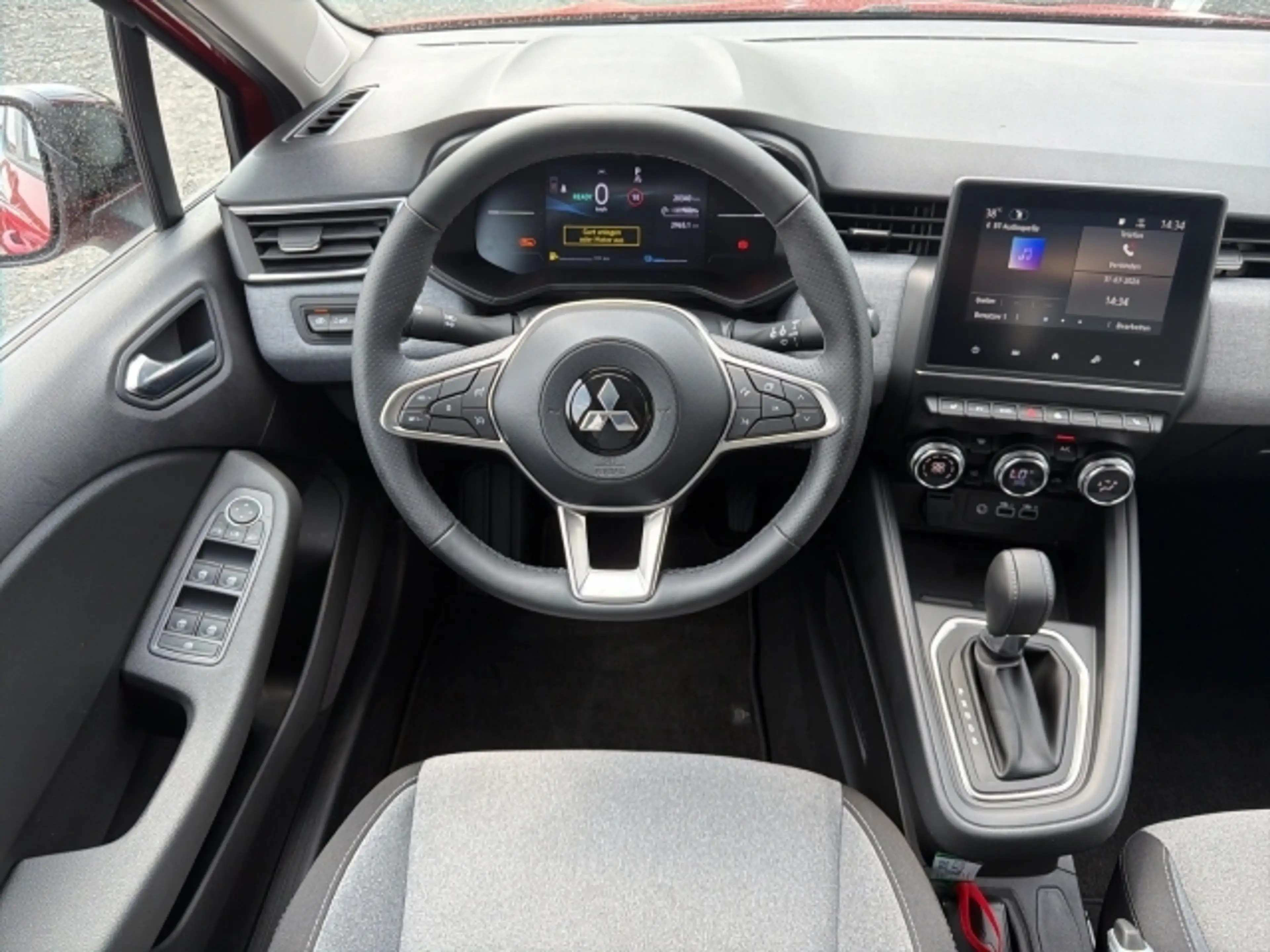 Mitsubishi Colt Plus 1.6 HEV Kamera Sitzheizung App-Navi LED — photo 11