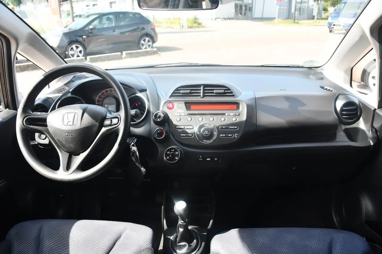 Honda Jazz 1.2 Cool Airco|Elektrisch pak|Dealer Onderhouden Zwart - 2