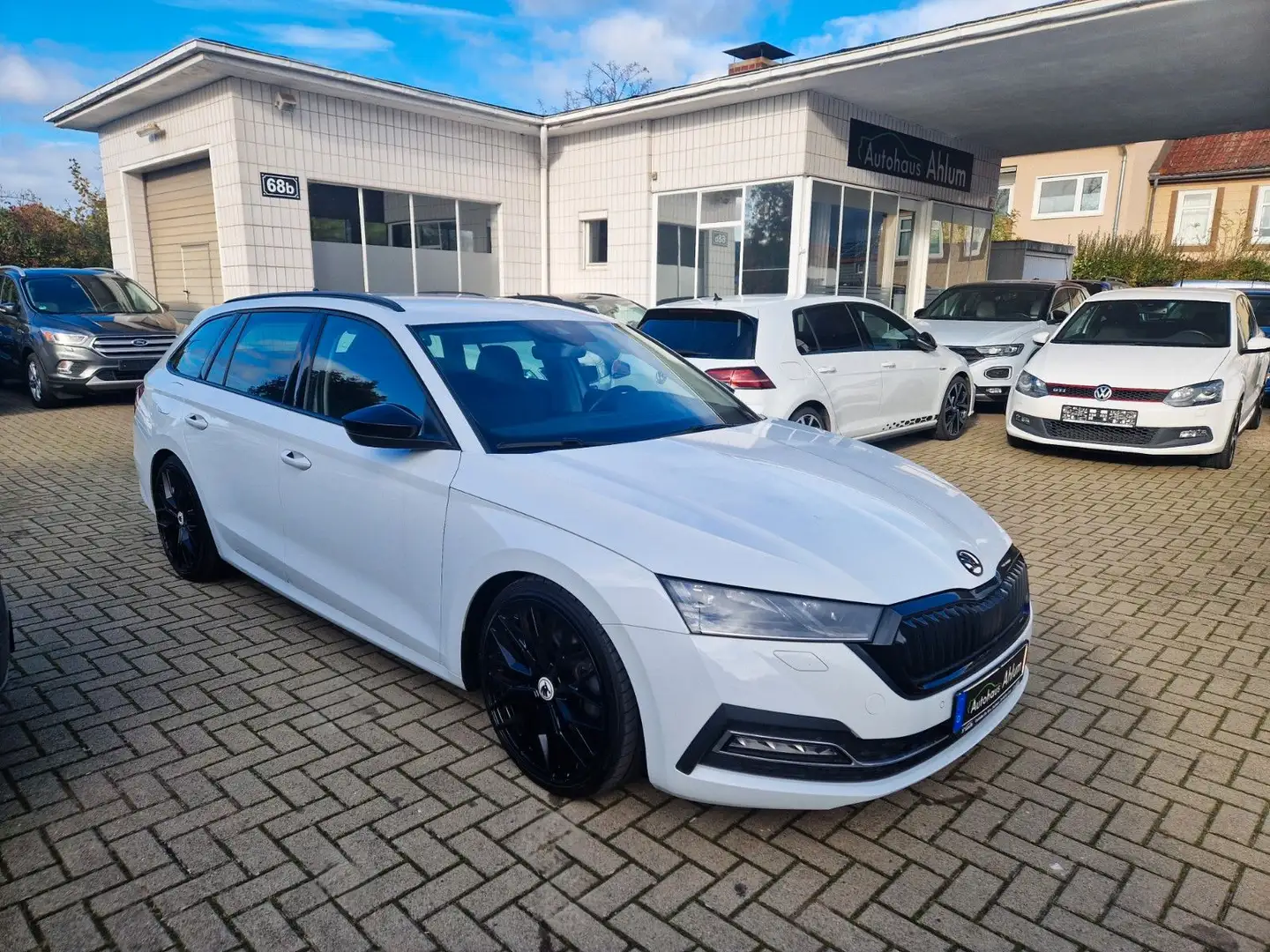 Skoda Octavia Combi First Edition Sportline Black Wit - 1