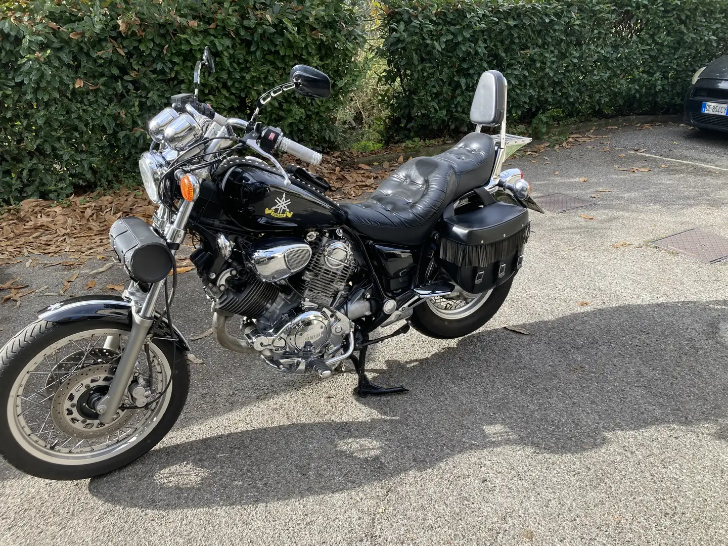 Yamaha XV 750 custom - 1
