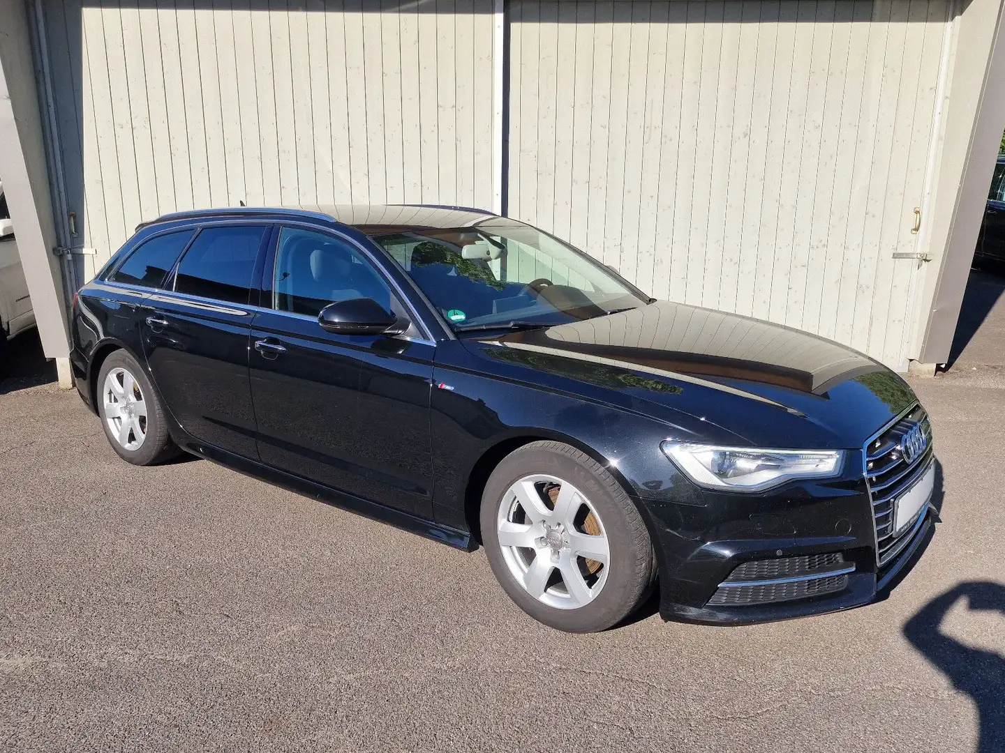 Audi A6 Avant 2.0 TDI ultra S-Line Navi Xenon PDC RFK Schwarz - 2
