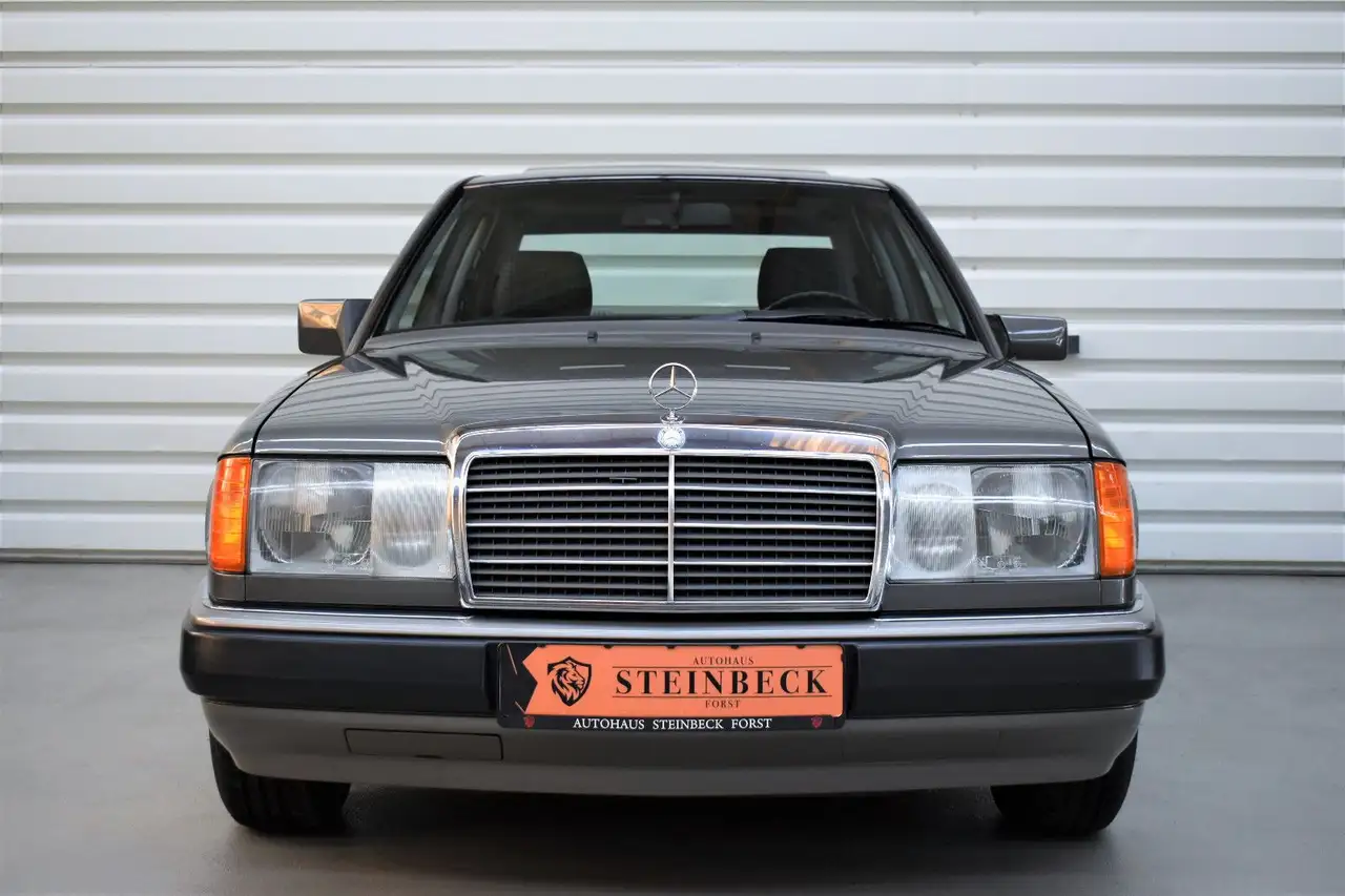 Mercedes-Benz 230 E+Schiebedach+H-Zulassung+88.200km, foto 5