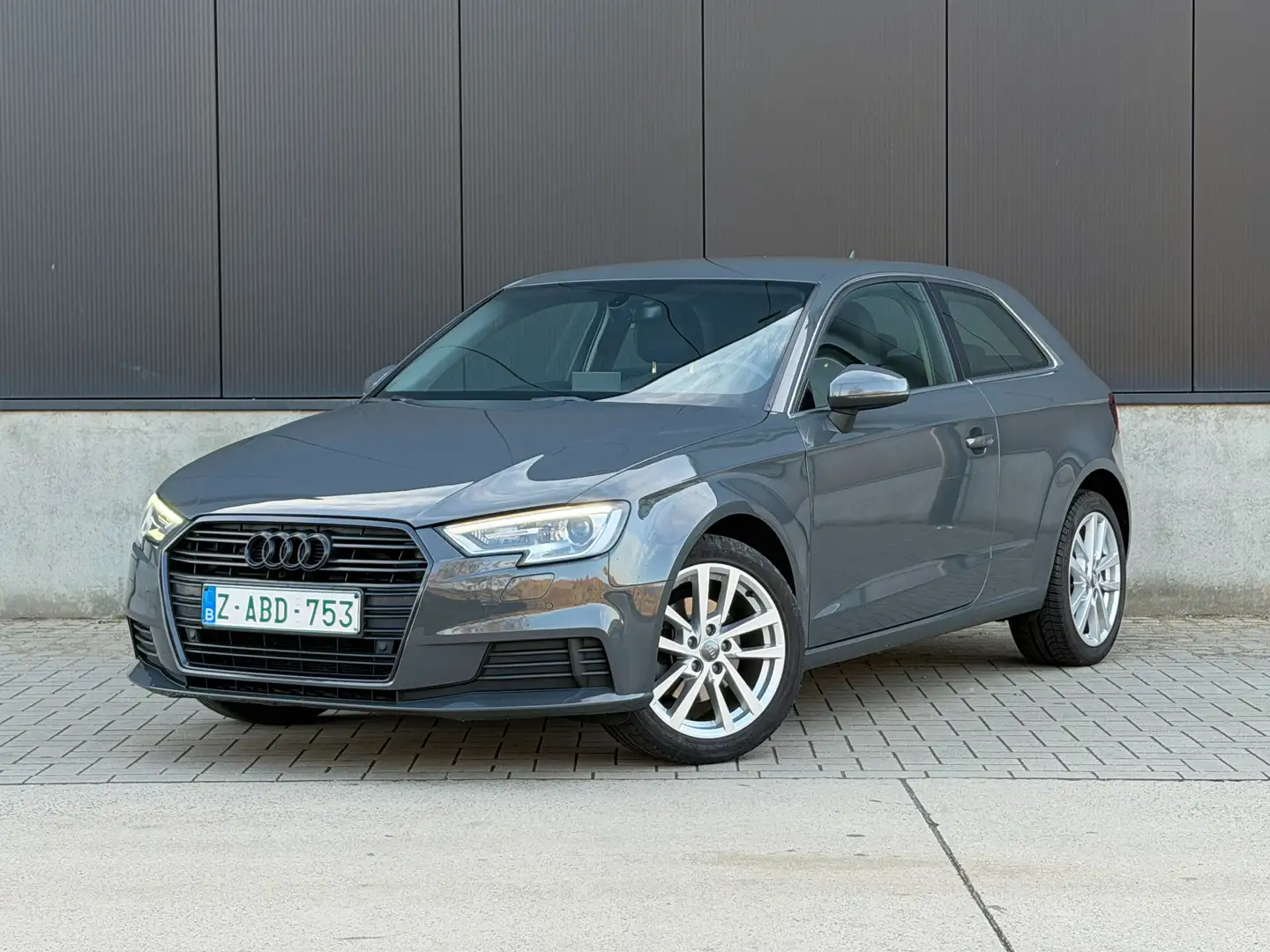 Audi A3 A3 1.0 TFSI sport Gris - 1