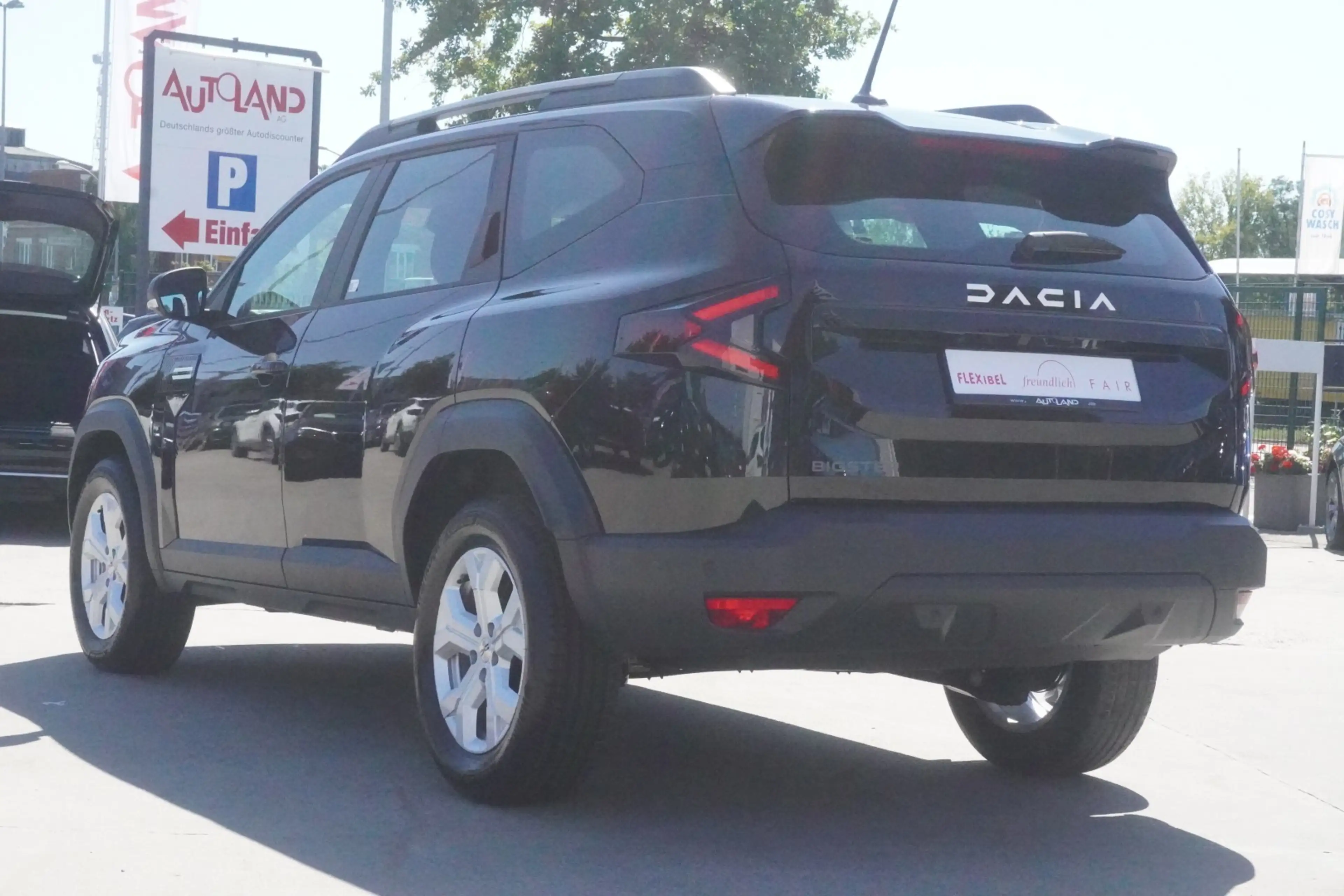 Dacia Bigster Essential 140 mHev LED Kamera — photo 7