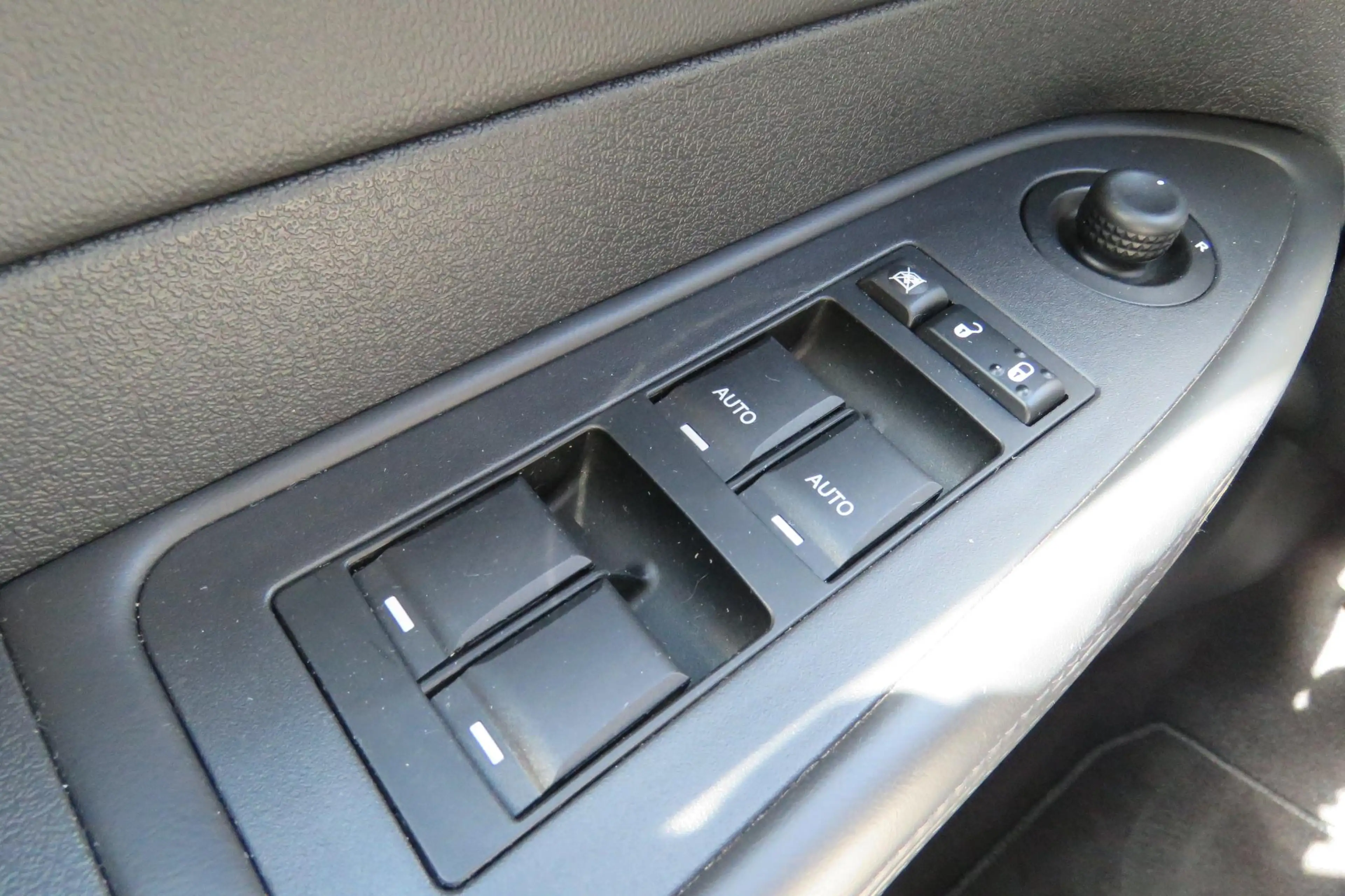 Chrysler 300C 2.7 V6 Platinum Uniek, 1e eigenaar in NIEUWSTAAT 3 — photo 10