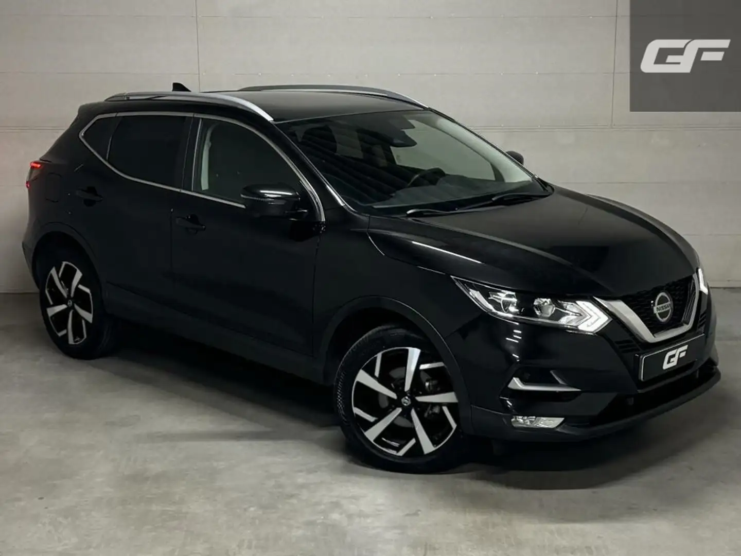 Nissan Qashqai 1.3 DIG-T Tekna + Pano 360° CarPlay Leer NAP Zwart - 2