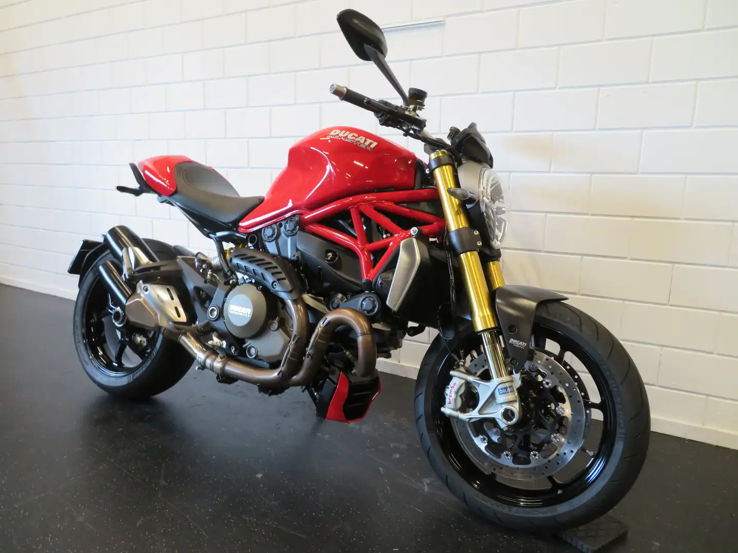 Ducati Monster 1200 S PERFECT Rood - 2